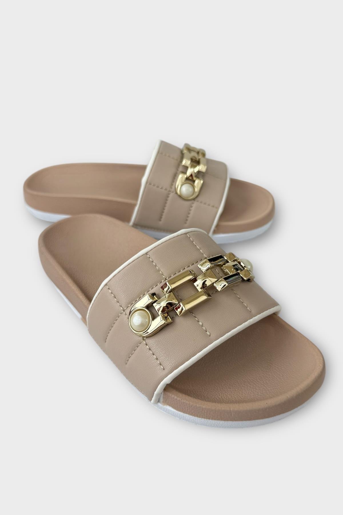 Kadın Günlük Terlik Tokalı Şık Yazlık Ev Plaj Tatil İş Terliği BEJ - Görsel 3