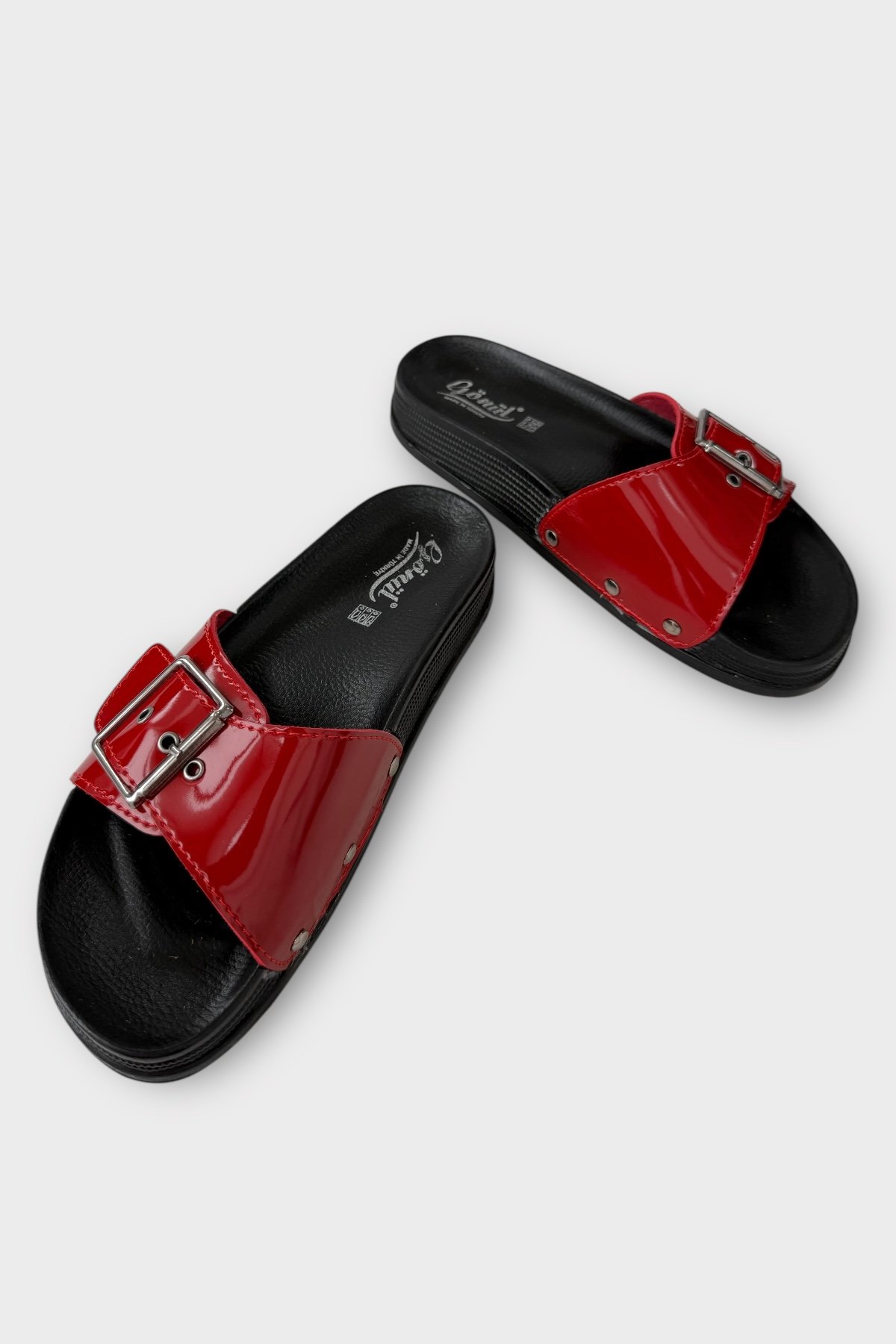 Kadın Günlük Terlik Tokalı Şık Ortopedik Yazlık Ev Plaj Tatil İş Terliği KIRMIZI - Görsel 4