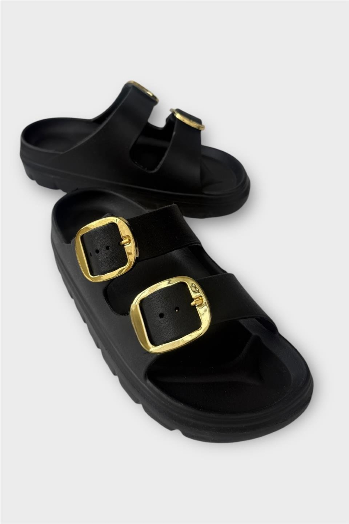 Yüksek Taban Tokalı Şık Kadın Terlik SİYAH - Görsel 3