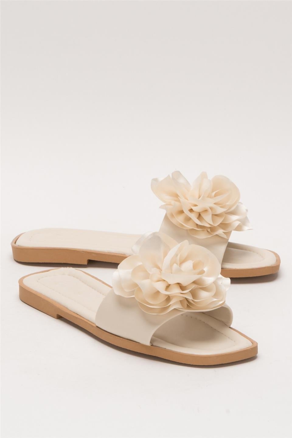 Kadın Gül Çicekli Hediyelik Bohçalık Çeyizlik Terlik KREM - Görsel 3