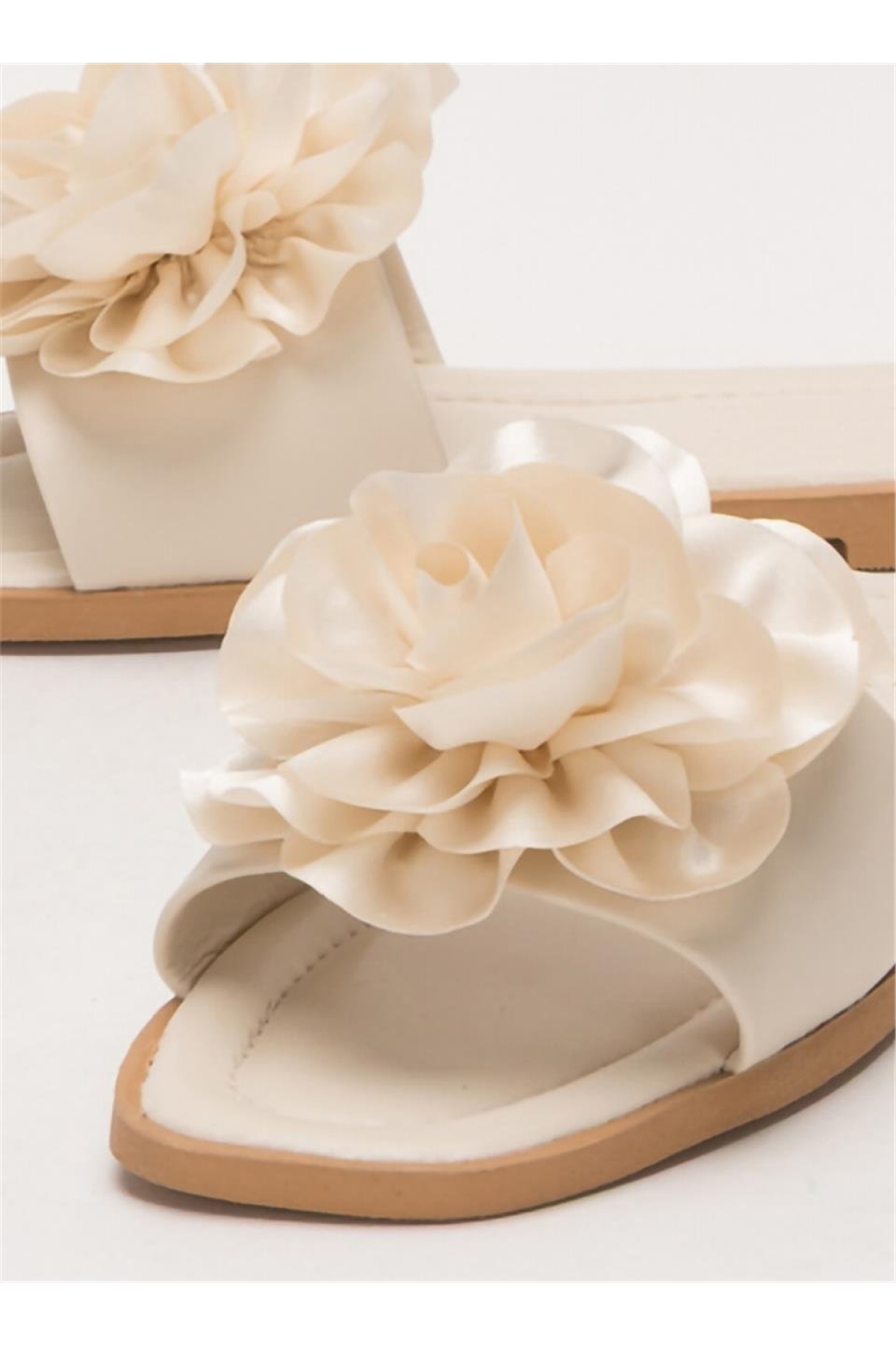 Kadın Gül Çicekli Hediyelik Bohçalık Çeyizlik Terlik KREM - Görsel 6