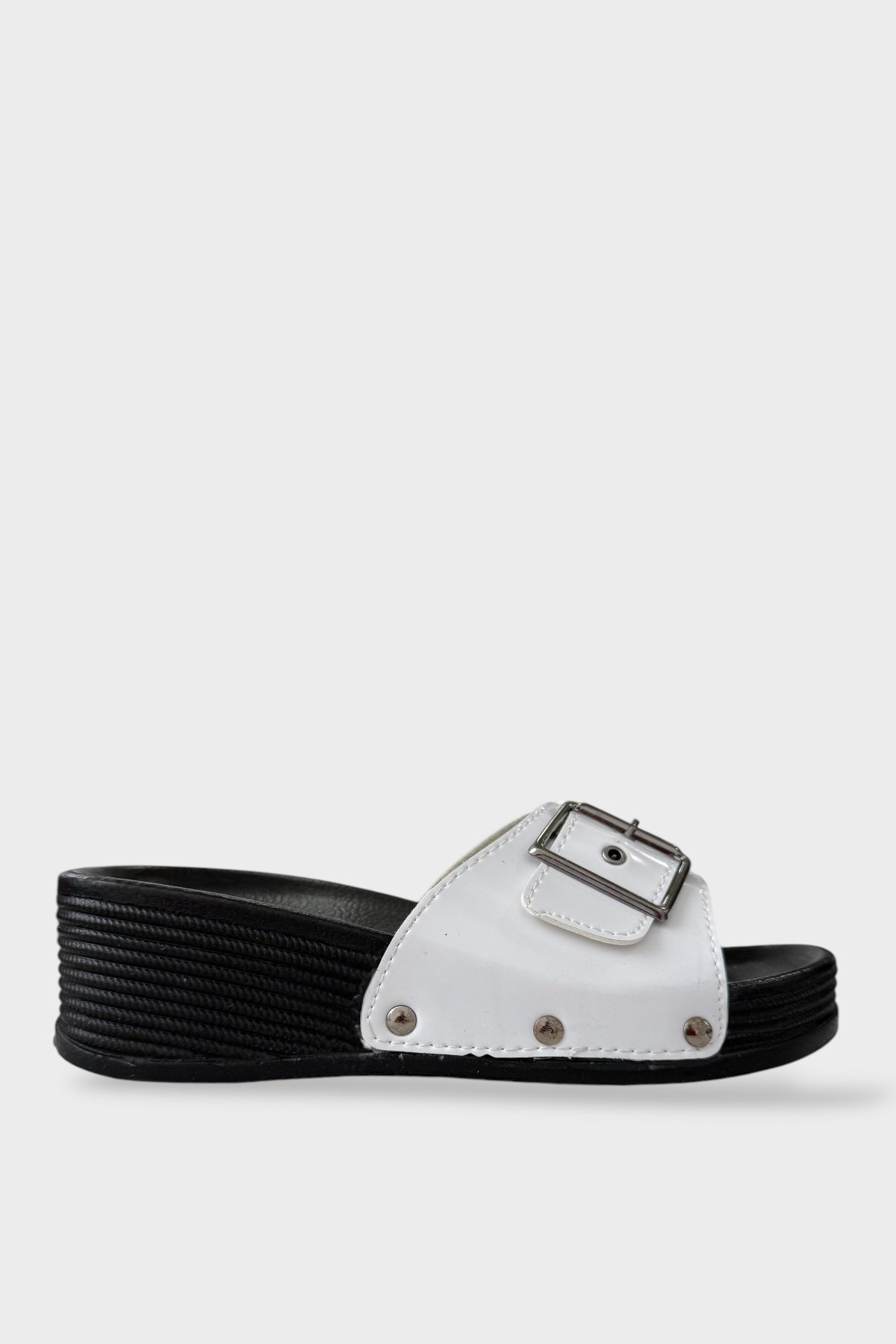 Kadın Günlük Terlik Tokalı Şık Ortopedik Yazlık Ev Plaj Tatil İş Terliği BEYAZ - Görsel 2