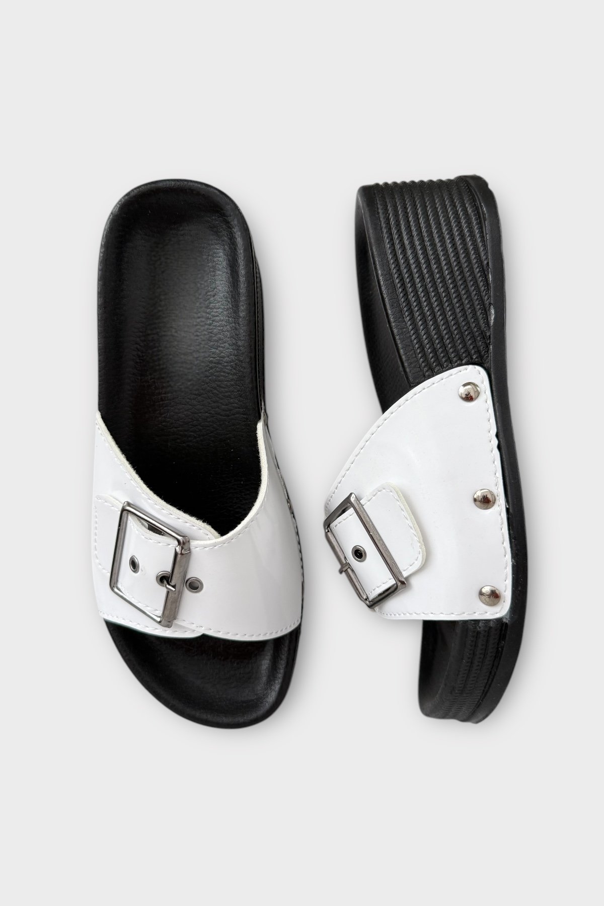 Kadın Günlük Terlik Tokalı Şık Ortopedik Yazlık Ev Plaj Tatil İş Terliği BEYAZ - Görsel 7