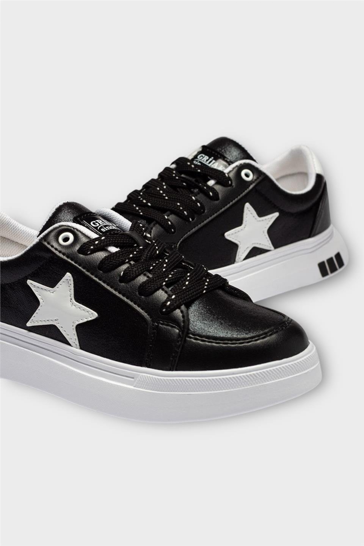 Kadın Yıldız Detay Şık Günlük Spor Sneaker Ayakkabı SİYAH - BEYAZ - Görsel 4