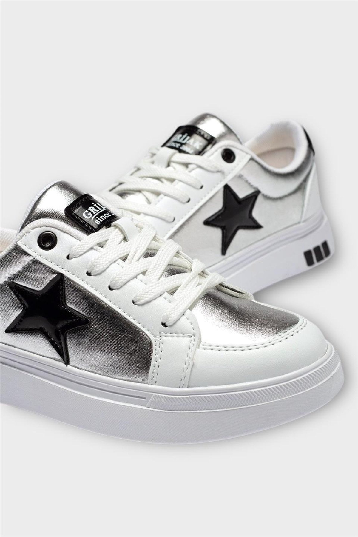 Kadın Yıldız Detay Şık Günlük Spor Sneaker Ayakkabı BEYAZ - SİYAH - Görsel 3