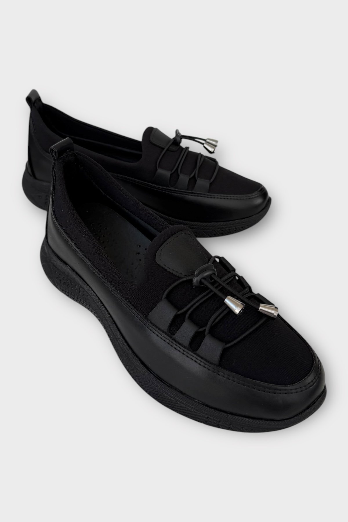 Kadın Günlük Hafif Mevsimlik Rahat Ortopedik Casual Ayakkabı SİYAH - GÜMÜŞ - Görsel 3