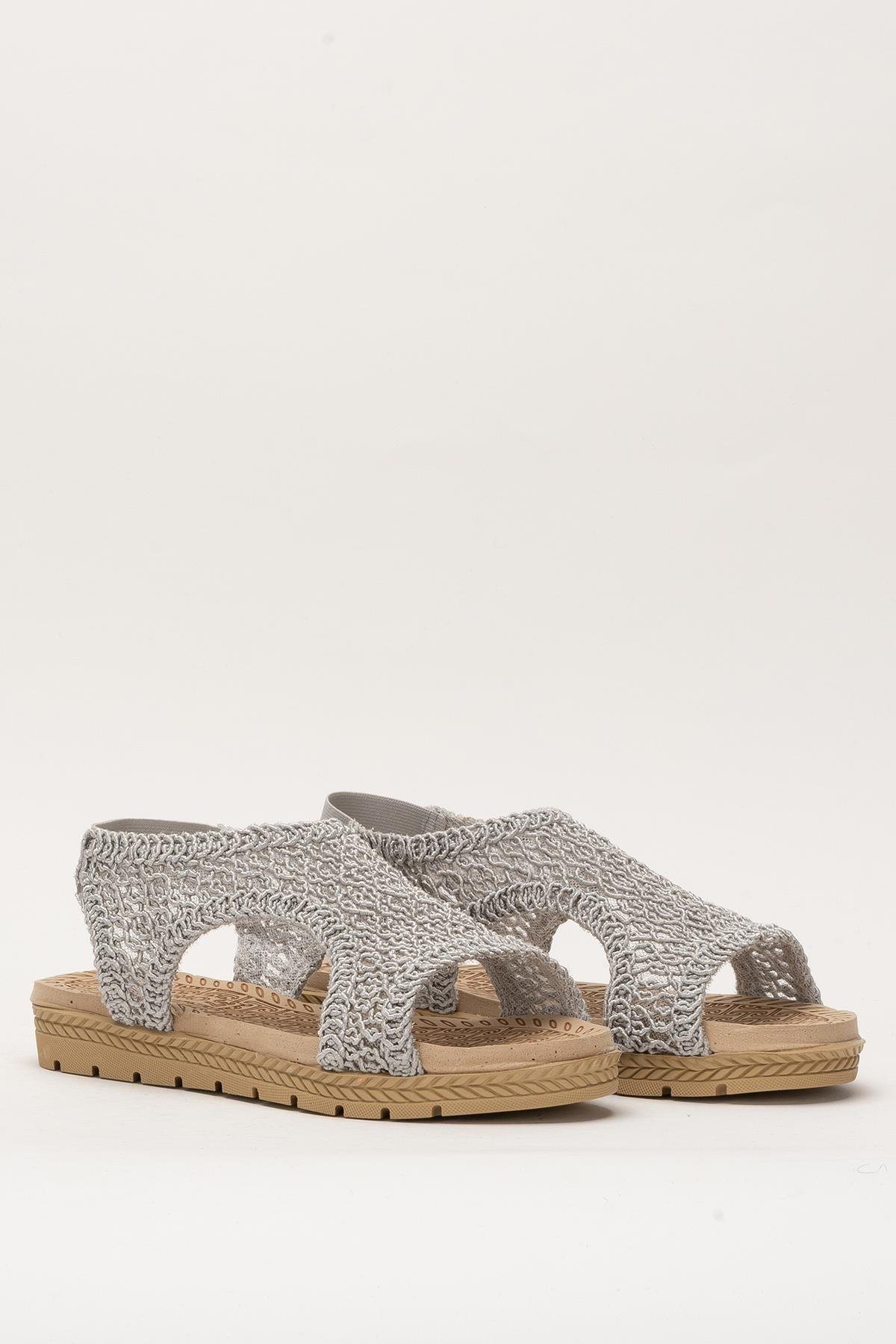 Kadın Önü Açık Örgü Desenli Lastikli Sandalet GRİ - Görsel 4