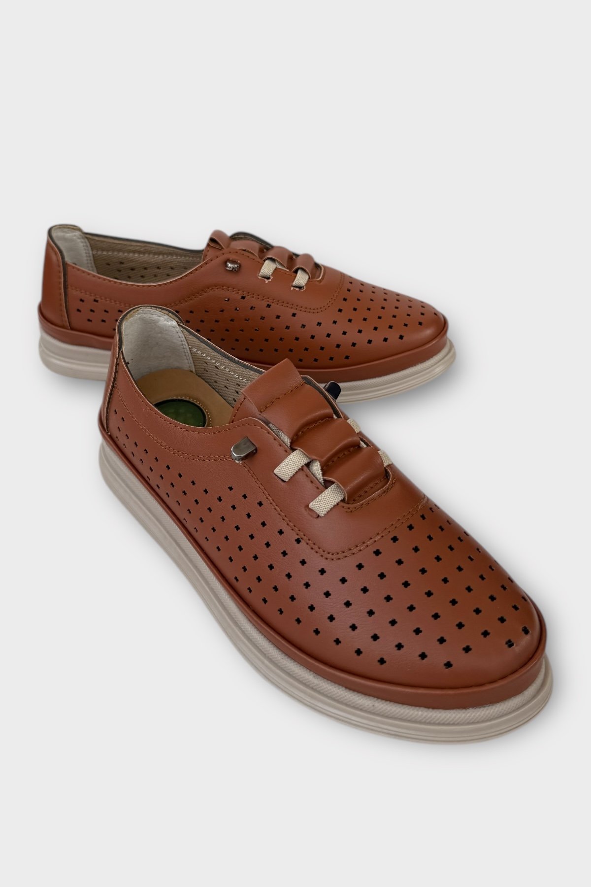 Kadın Günlük Hafif Mevsimlik Rahat Akıllı Bağcık Ortopedik Casual Ayakkabı TABA - Görsel 3