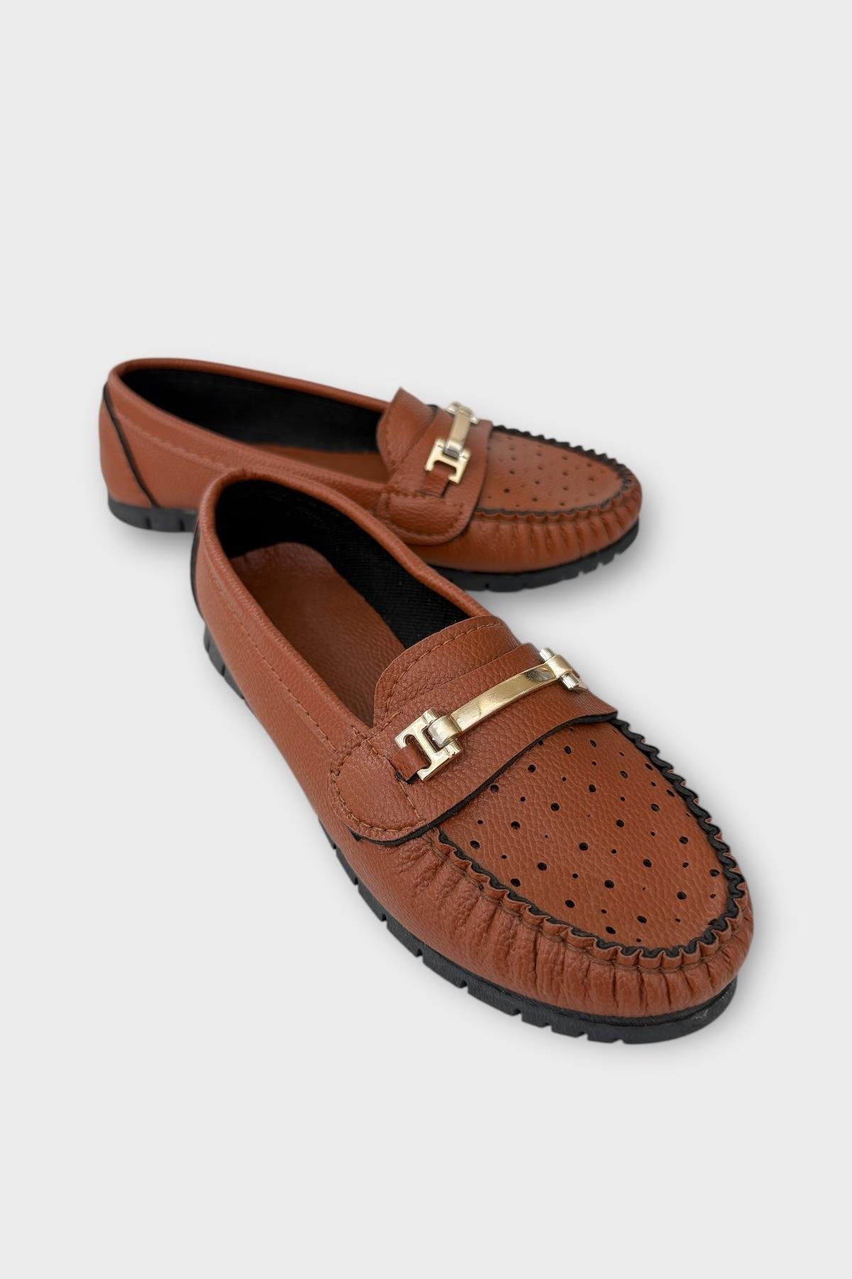 Kadın Delikli Tokalı Babet Ayakkabı TABA - Görsel 3