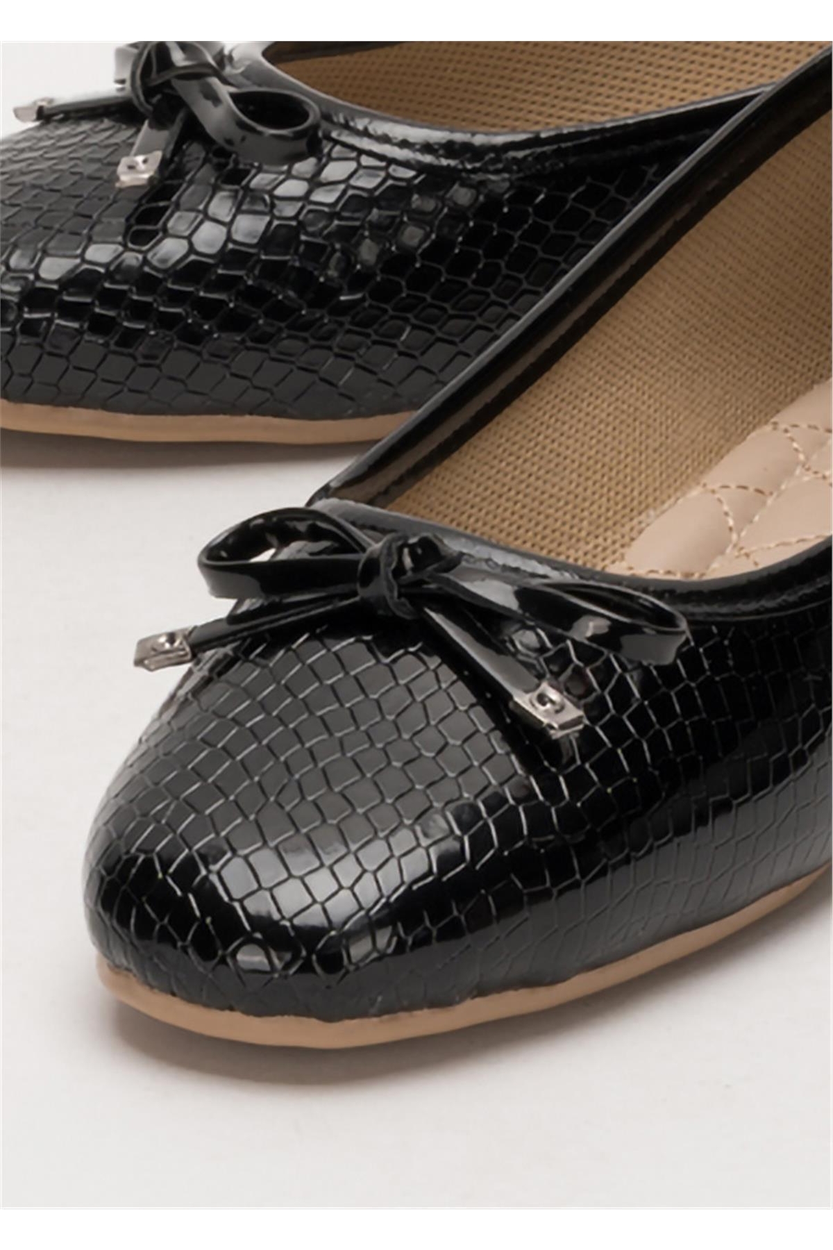 Fiyonklu Günlük Kadın Babet Ayakkabı SİYAH - Görsel 6