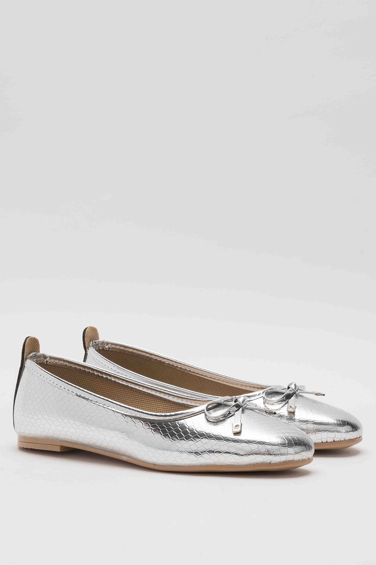 Fiyonklu Günlük Kadın Babet Ayakkabı GÜMÜŞ - Görsel 3