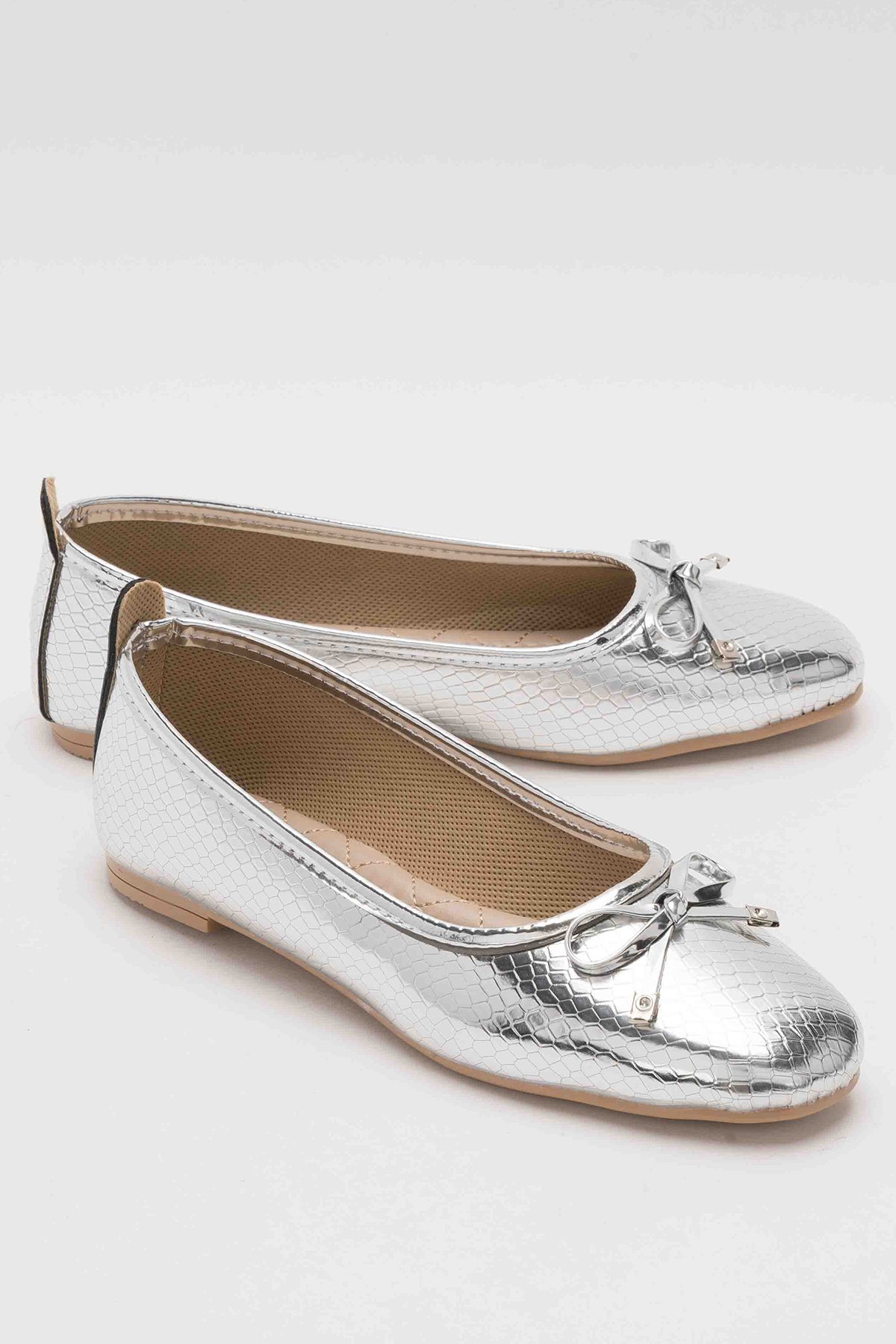 Fiyonklu Günlük Kadın Babet Ayakkabı GÜMÜŞ - Görsel 5