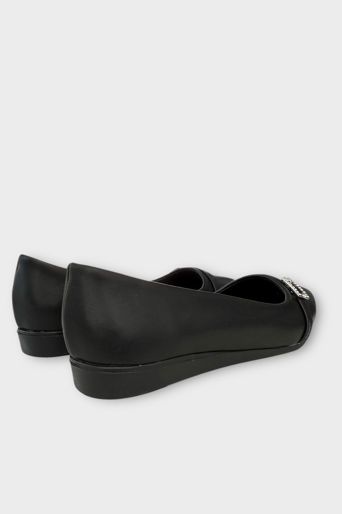 Kadın Toka Detay Sivri Burun Babet Ayakkabı SİYAH - Görsel 5