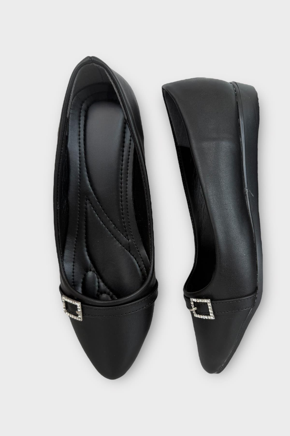 Kadın Toka Detay Sivri Burun Babet Ayakkabı SİYAH - Görsel 6