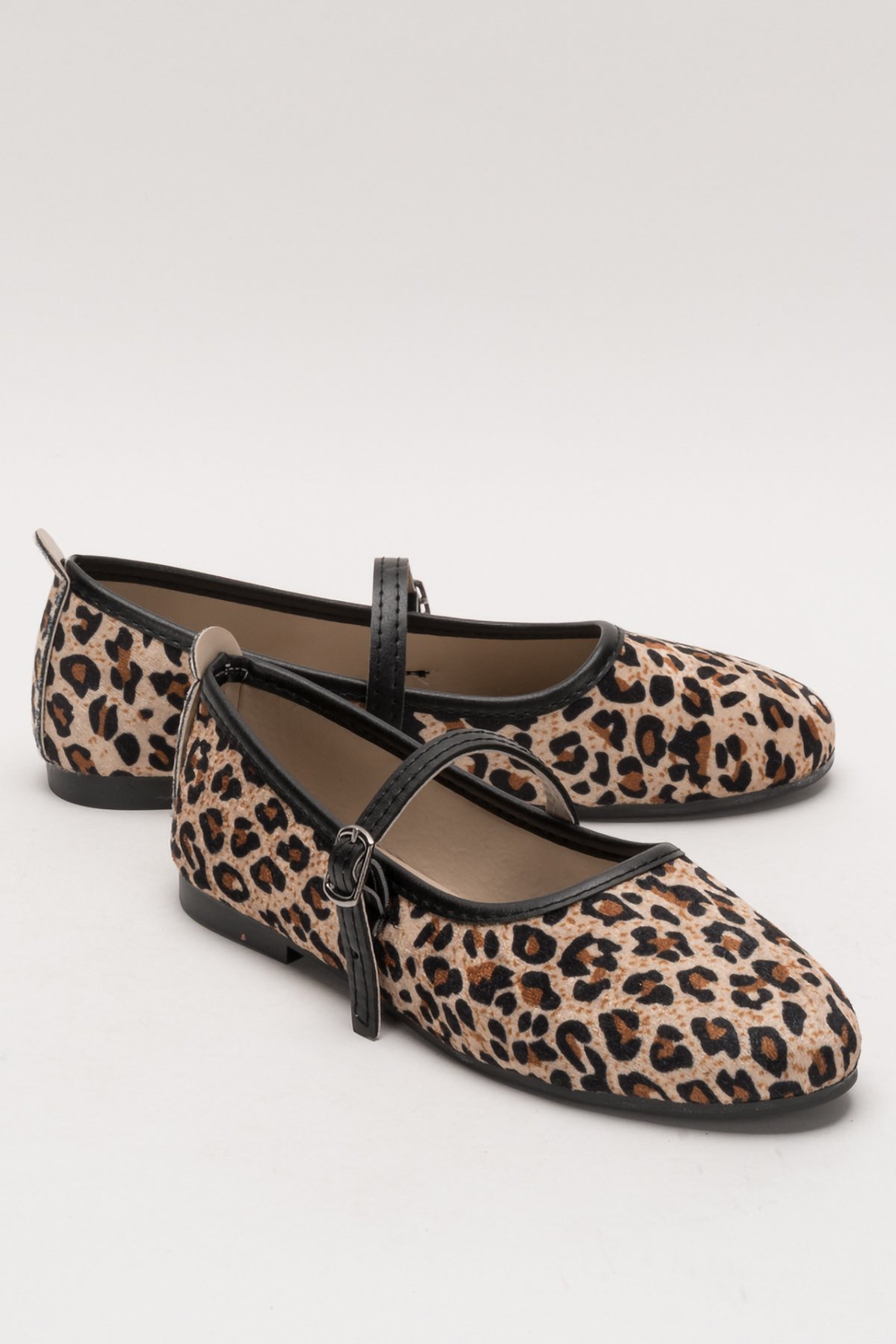 Günlük Tek Kemer Kadın Babet Ayakkabı SİYAH - KREM - Görsel 4