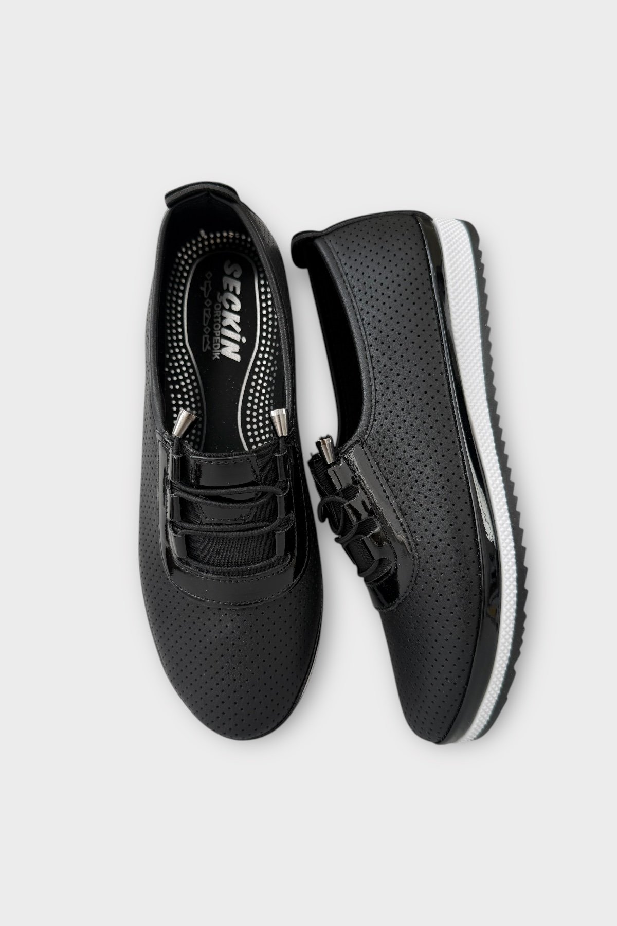 Ortopedik Hava Alan Yumuşak Tabanlı Günlük Anne Babet SİYAH - BEYAZ - Görsel 7