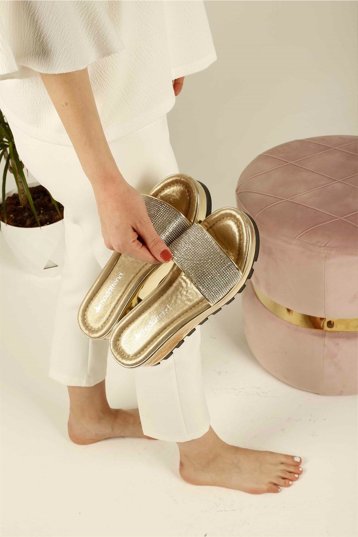 Kadın Dolgu Topuklu Taşlı Terlik ALTIN AYNA - Görsel 2