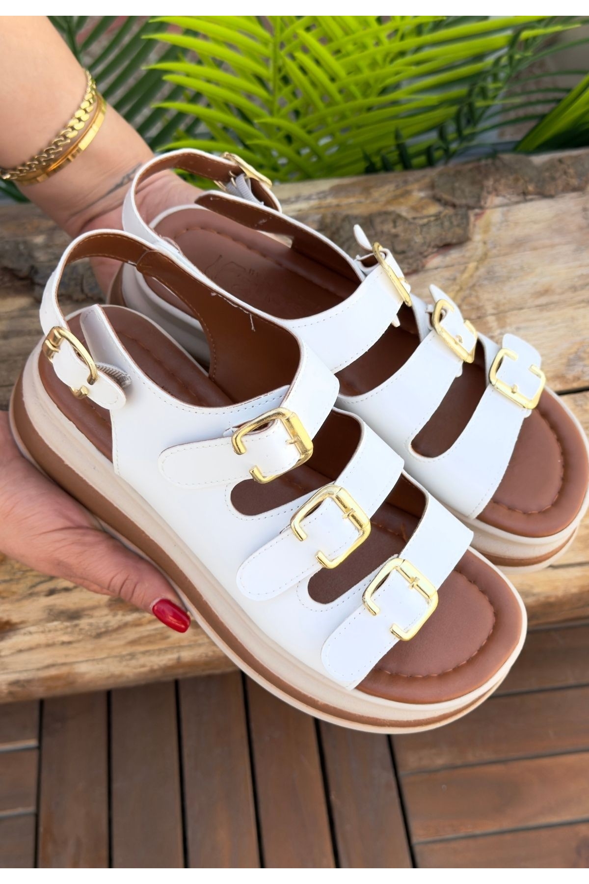 Beyaz Suni Deri Kadın Düz Sandalet - Görsel 3