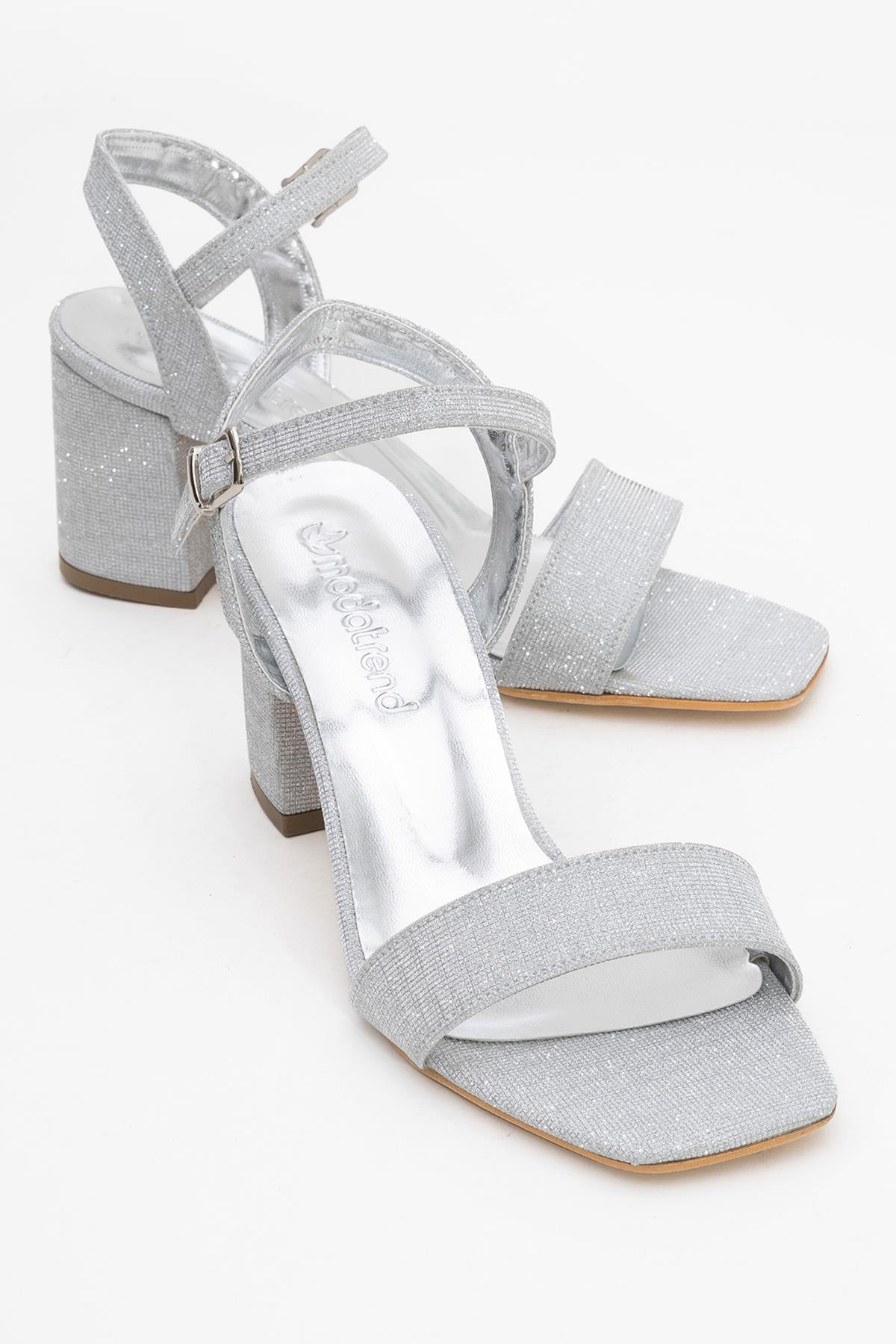 Tek Bantlı Kadın Topuklu Sandalet GÜMÜŞ SİM - Görsel 2