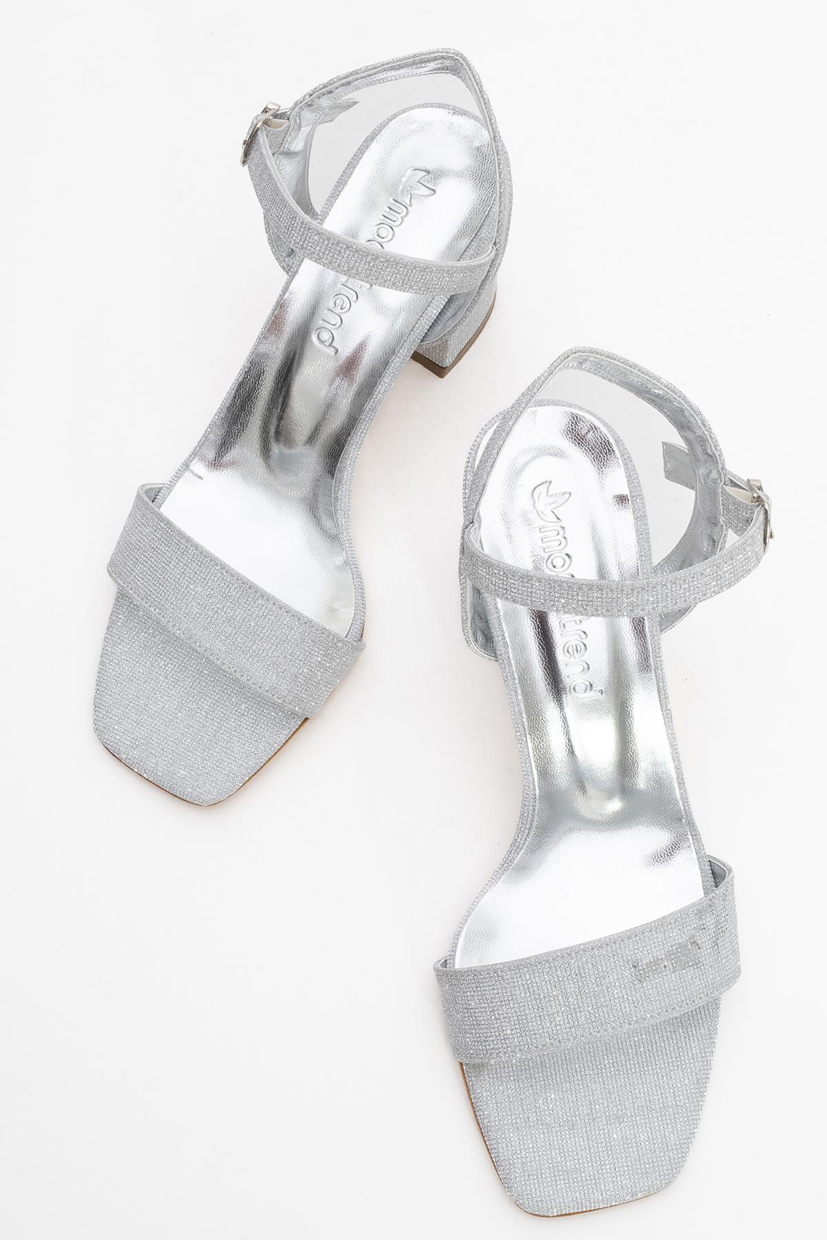 Tek Bantlı Kadın Topuklu Sandalet GÜMÜŞ SİM - Görsel 6