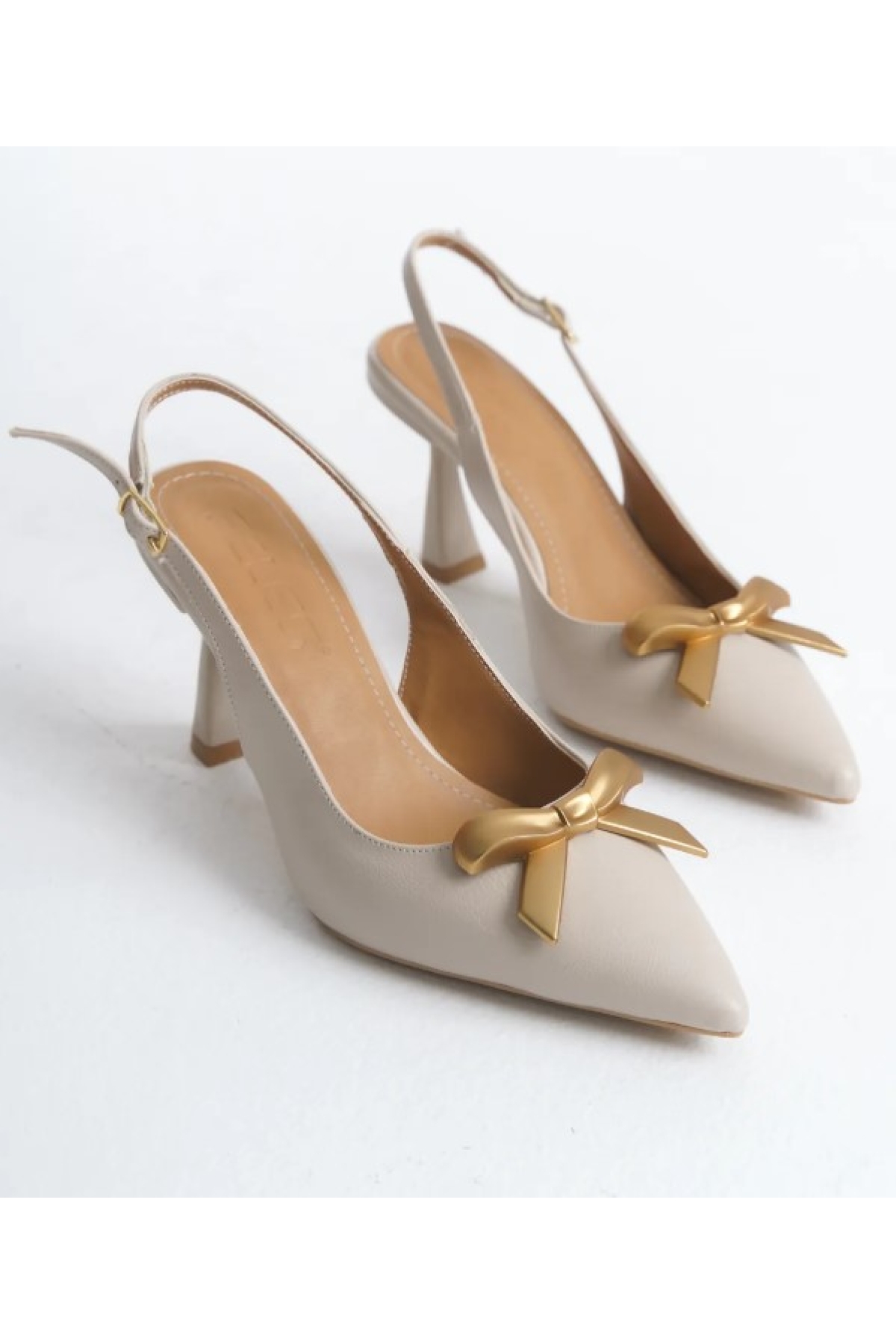 Kurdela Toka Detaylı Arkası Açık Stiletto Kadın Topuklu Ayakkabı - Görsel 3