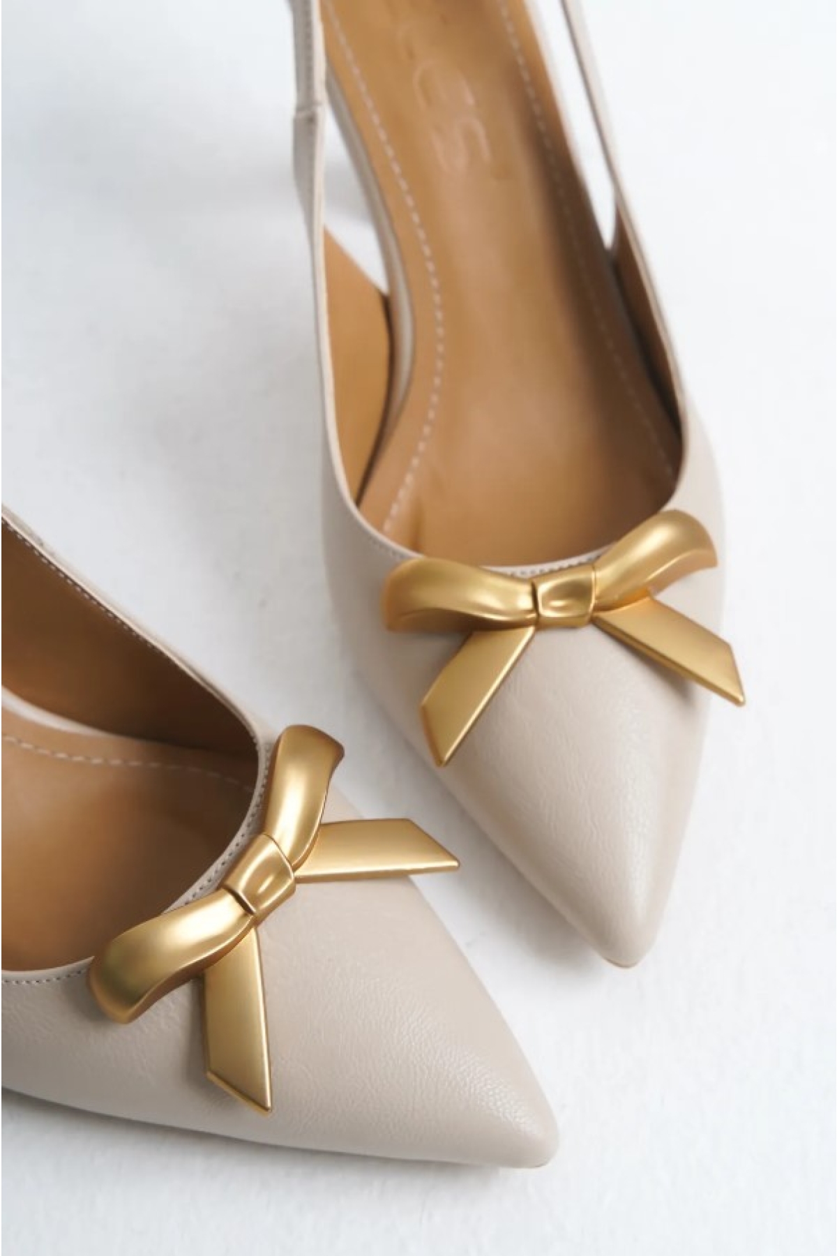 Kurdela Toka Detaylı Arkası Açık Stiletto Kadın Topuklu Ayakkabı - Görsel 5