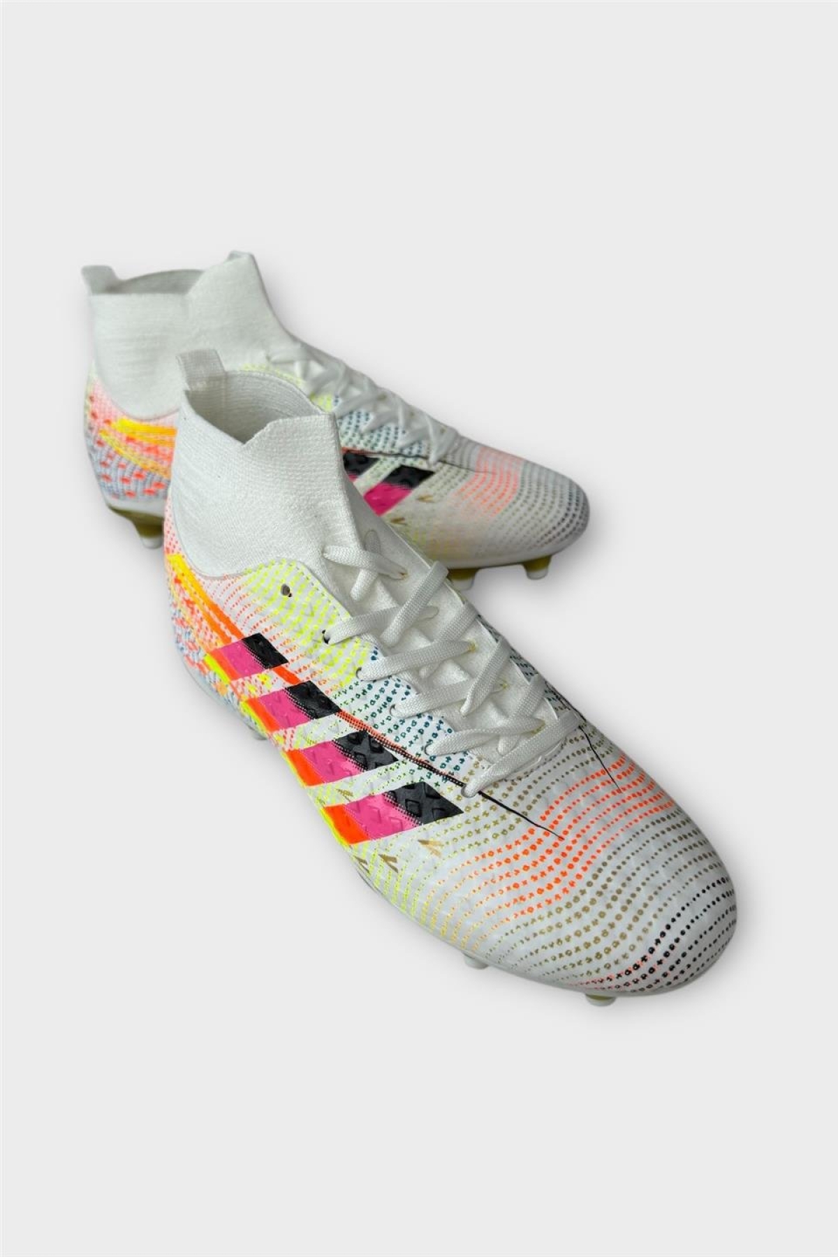 Erkek Boğazlı Renkli Desenli Halı Saha ve Çim Saha Kramponu BEYAZ - Görsel 3