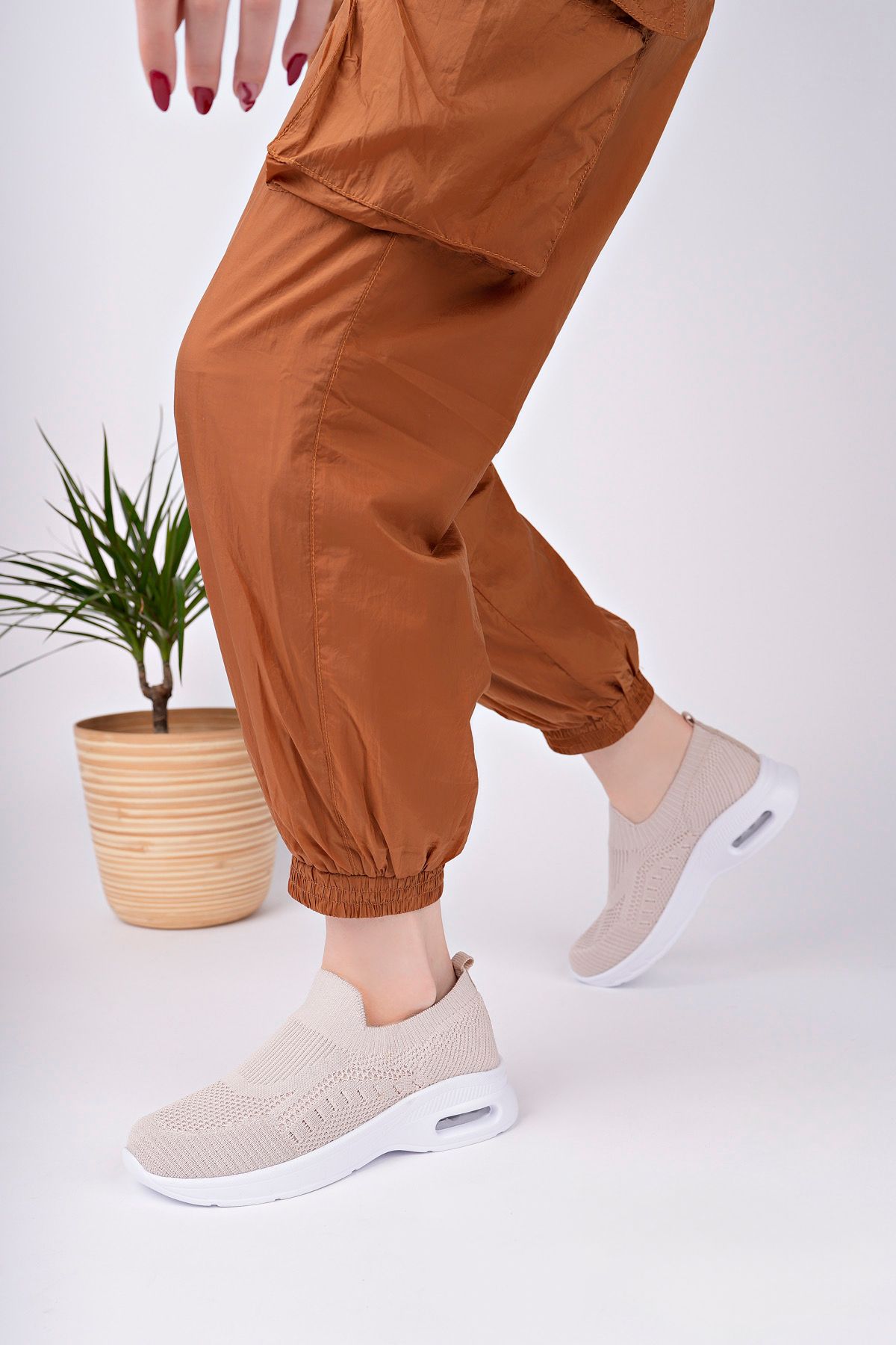 2416 HAFİF TABAN ANATOMİK TRİKO SNEAKER AYAKKABI - Görsel 4