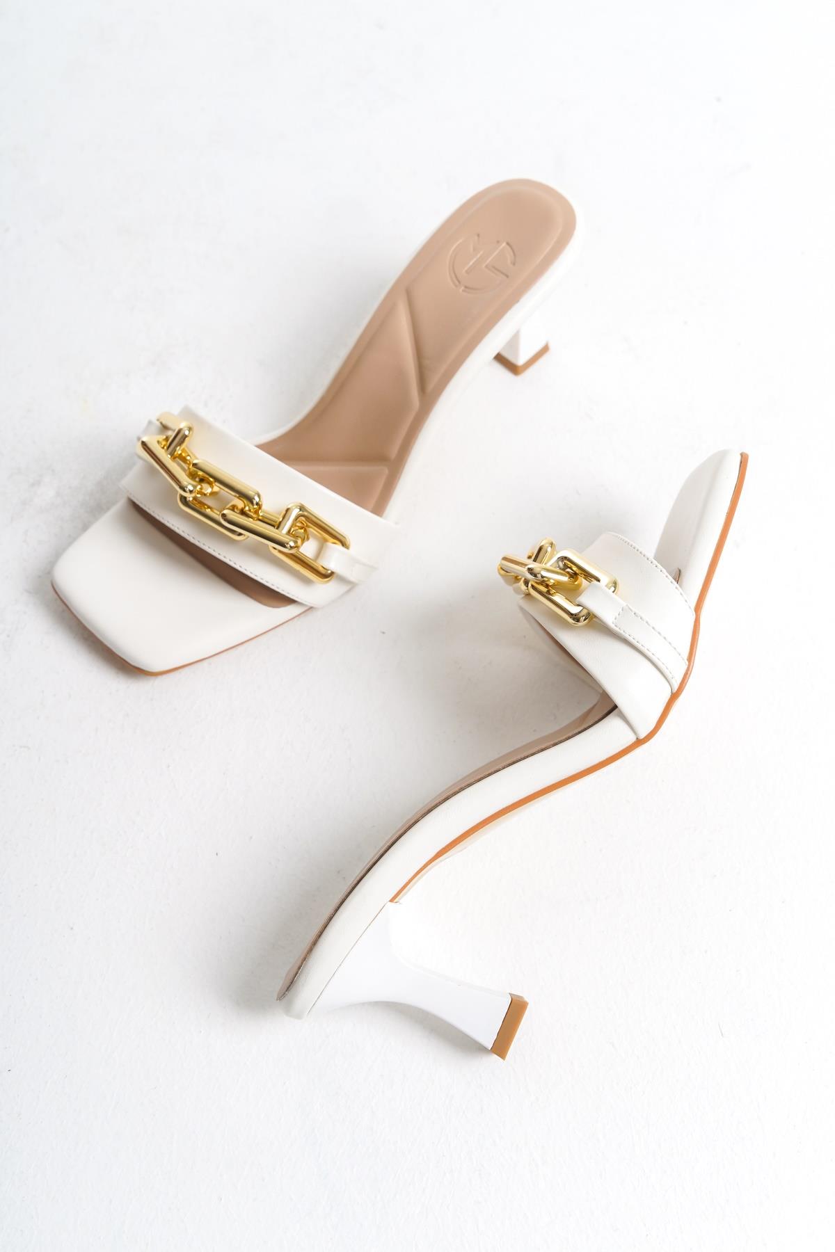 Melina Beyaz Dore Zincir Tokalı Tek Bant İnce Topuklu Abiye Terlik - Görsel 3