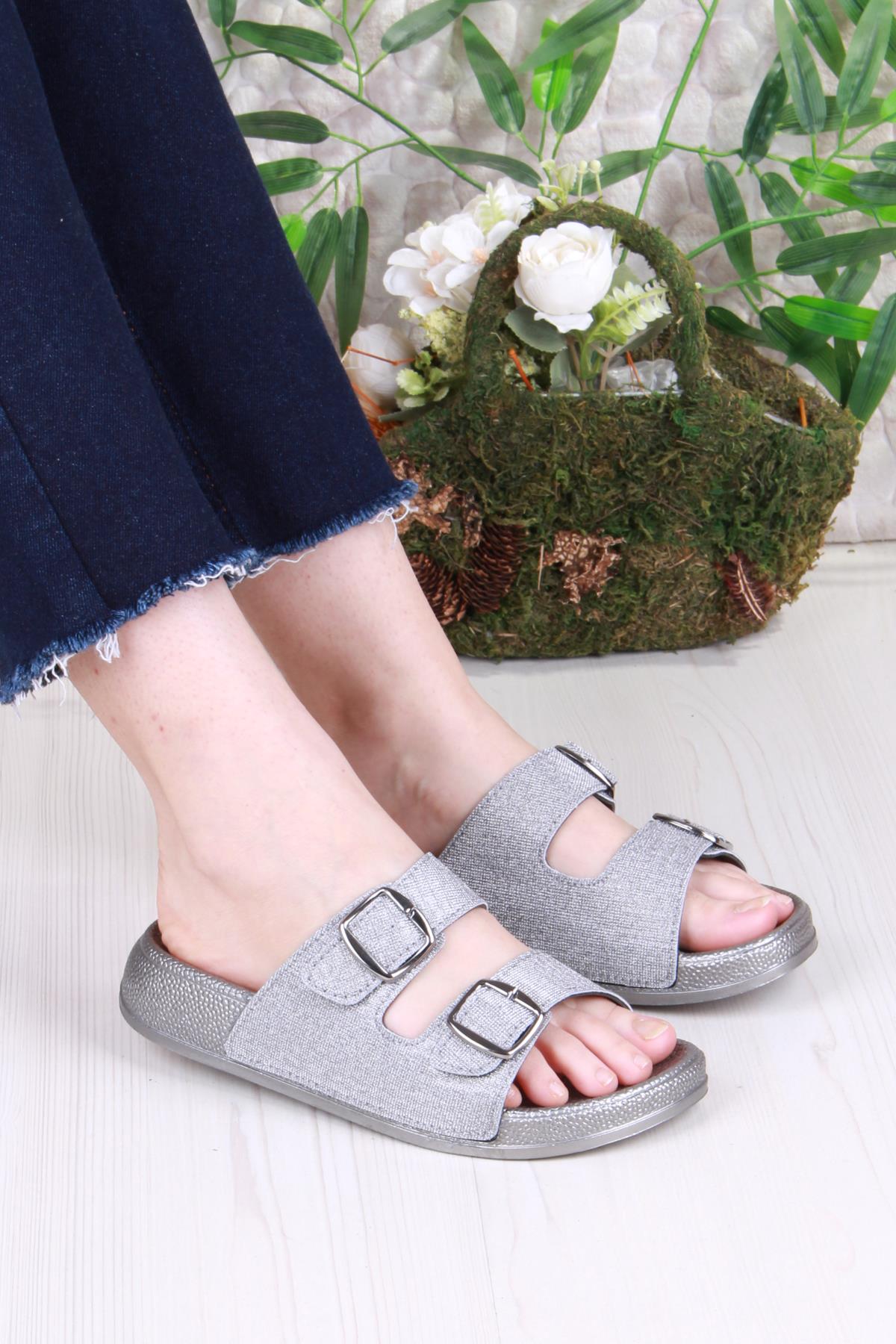 01108 Pienn Anatomik Esnek Rahat Simli Baskılı İki Tokalı Kadın Terlik - Görsel 2