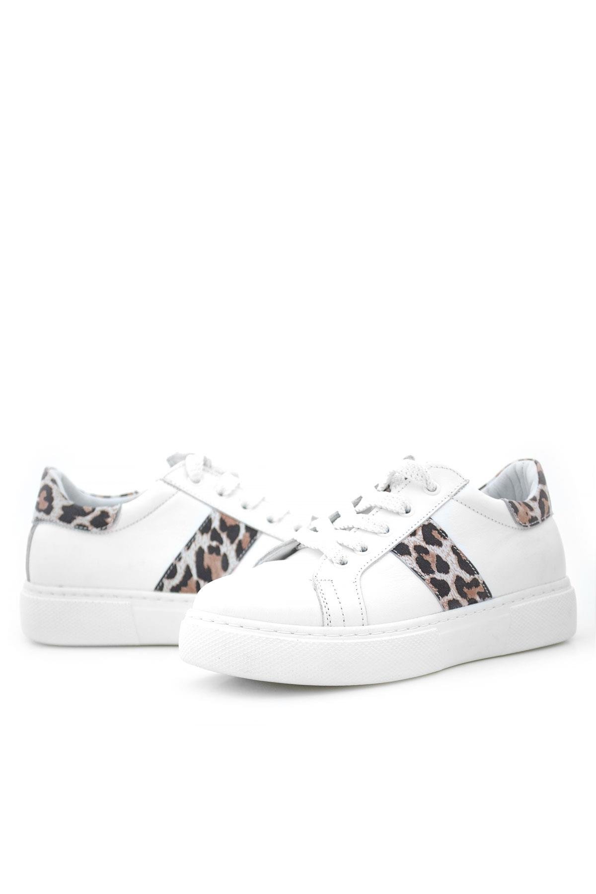 Hakiki Deri Beyaz Bağcıklı Leopar Desenli Kız Çocuk Spor Ayakkabı - Görsel 8