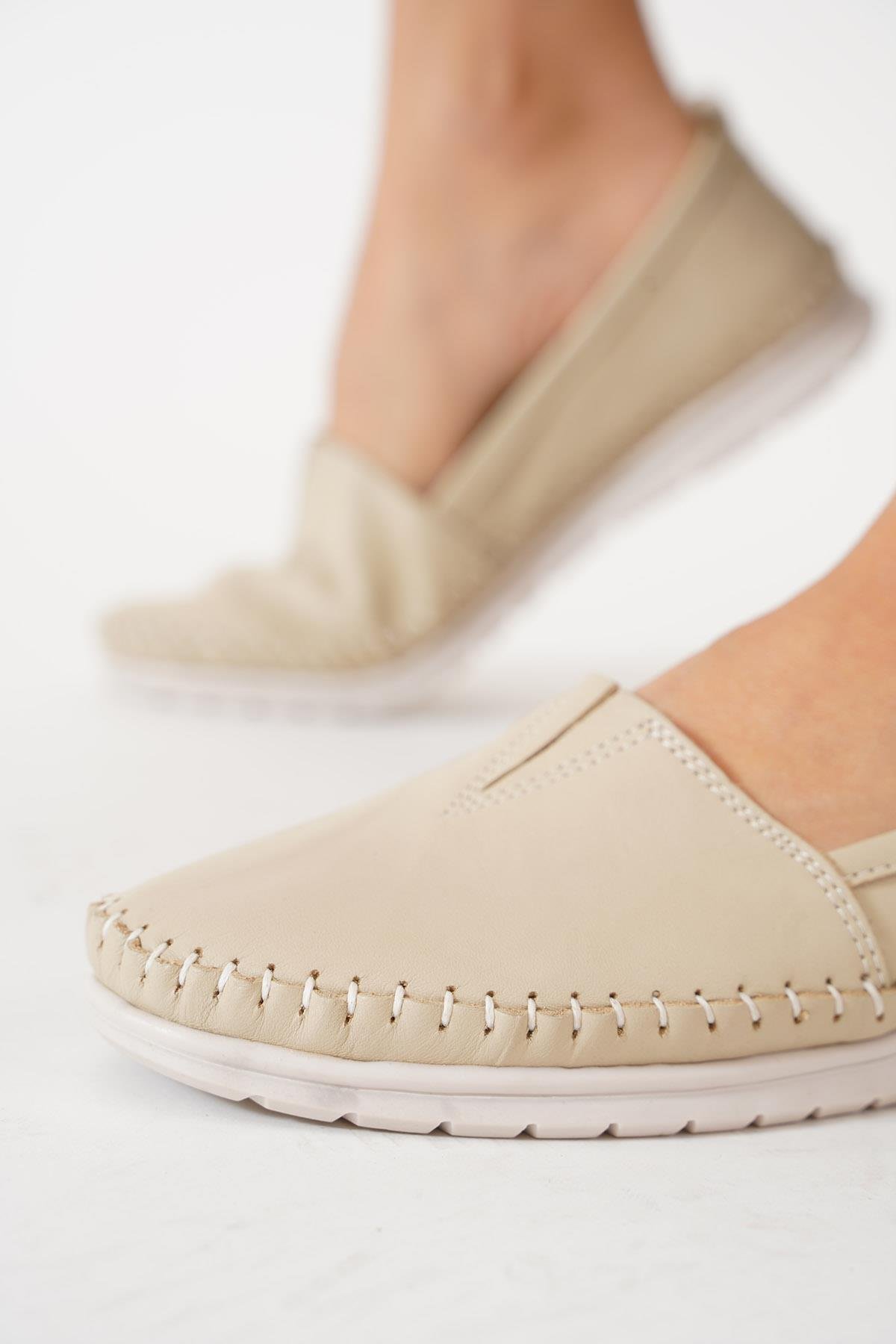 Hakiki Deri Ortopedik Üstü Saraç Lastik Detaylı Kadın Babet Ayakkabı - Görsel 5