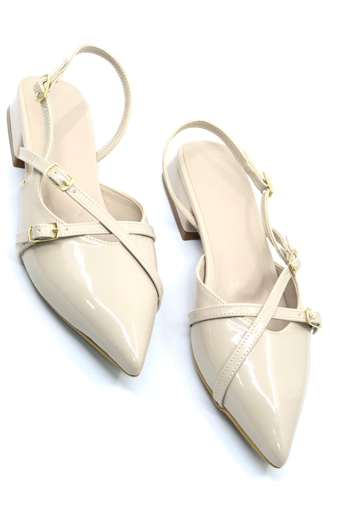 Toka Detaylı Kısa Topuklu Arkası Açık Kadın Babet Ayakkabı - Görsel 4