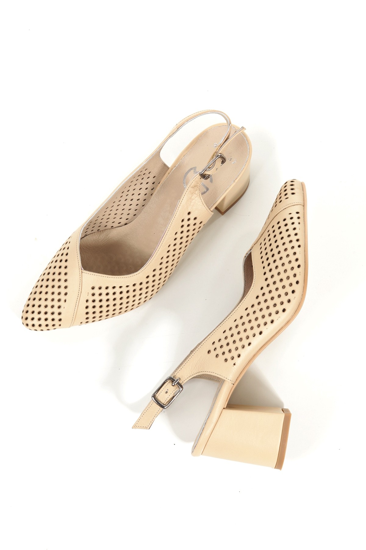 Kenti Bej Rengi Hakiki Deri Stiletto Kalın Topuklu Yazlık Delikli Ayakkabı - Görsel 4