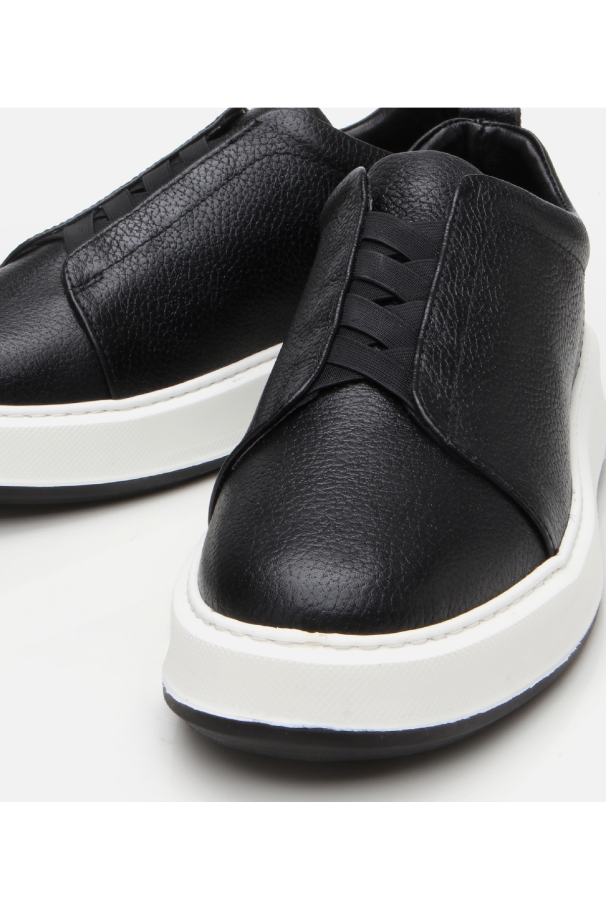Erkek Deri Siyah Lastik Detaylı Spor Ayakkabı - Görsel 4
