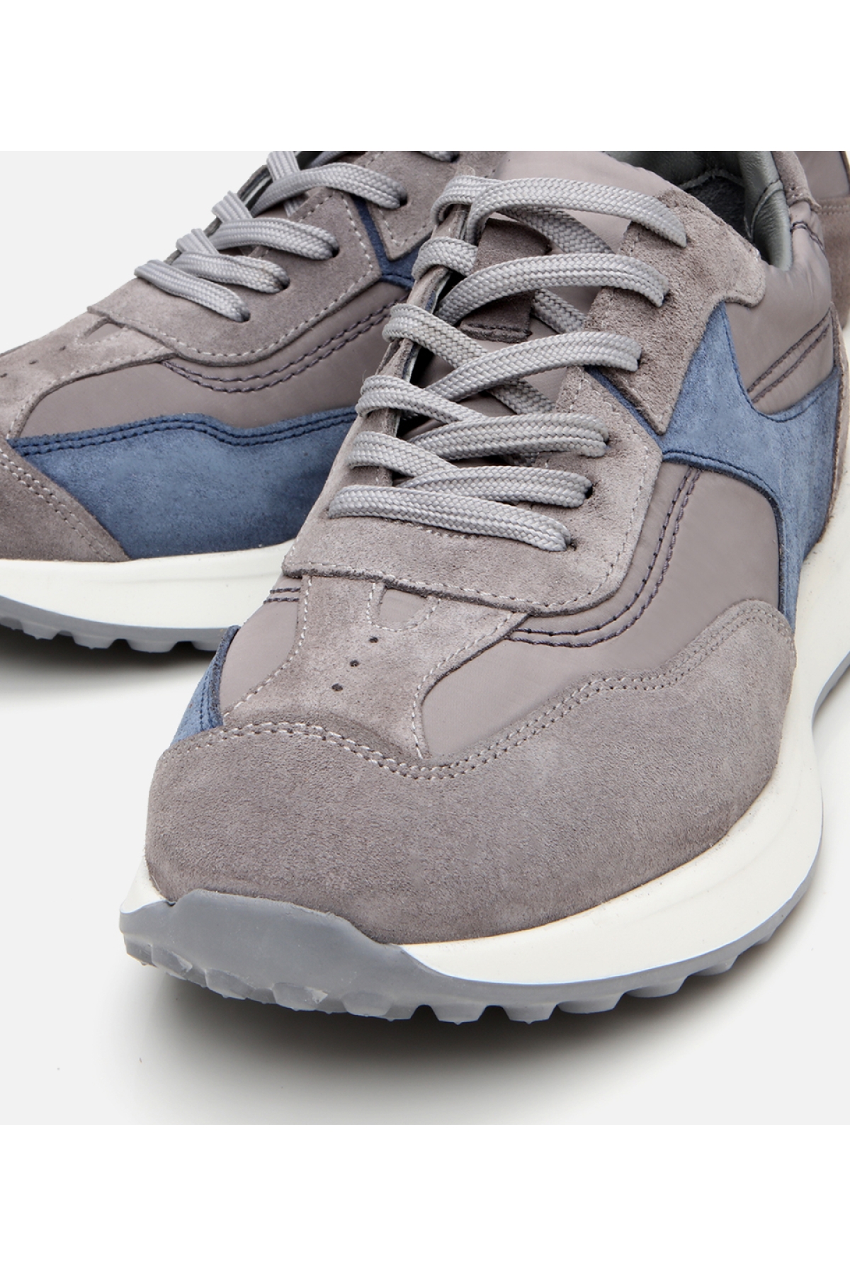 Erkek Süet Deri Gri Ultra Hafif Tabanlı Spor Ayakkabı - Görsel 4