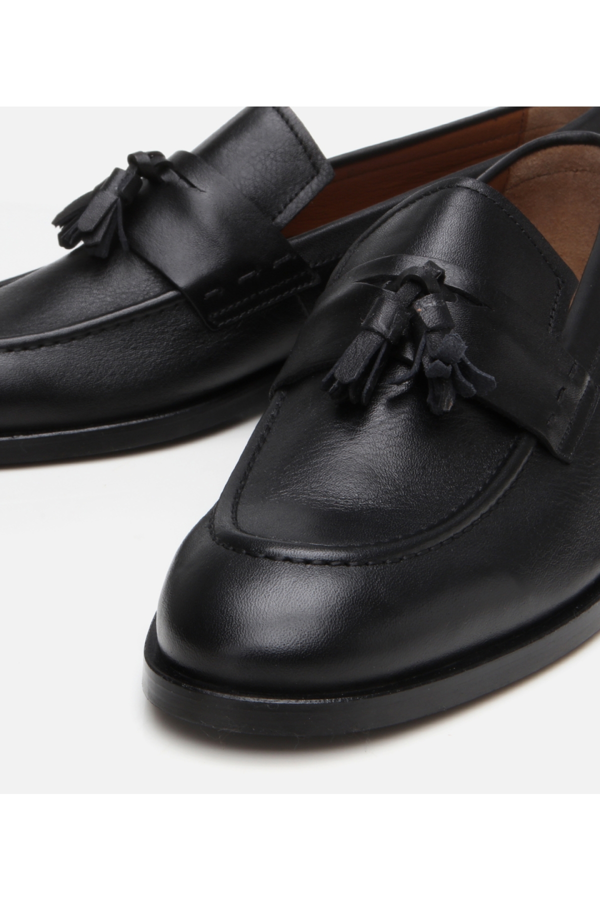 Erkek Deri Siyah Püskül Detaylı Klasik Loafer - Görsel 4