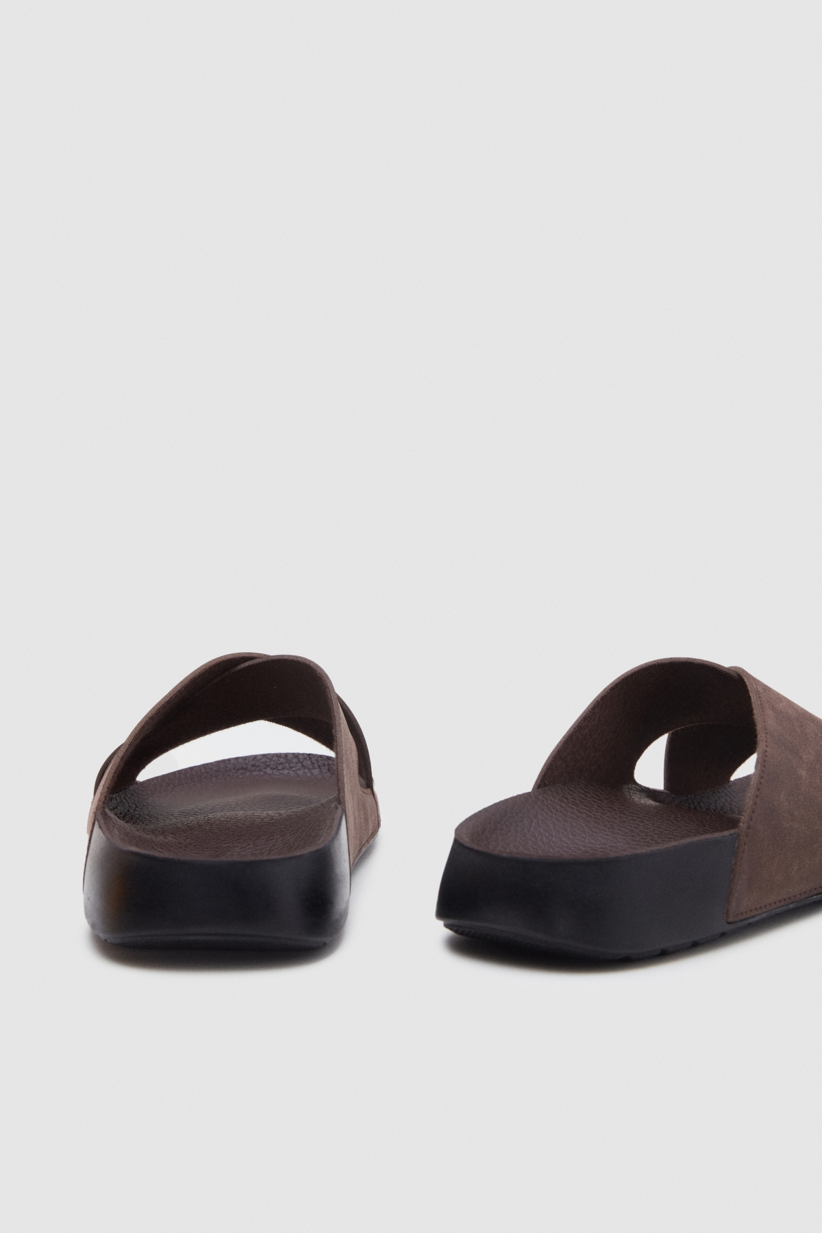 Kahverengi Çapraz Bant Terlik - Görsel 5