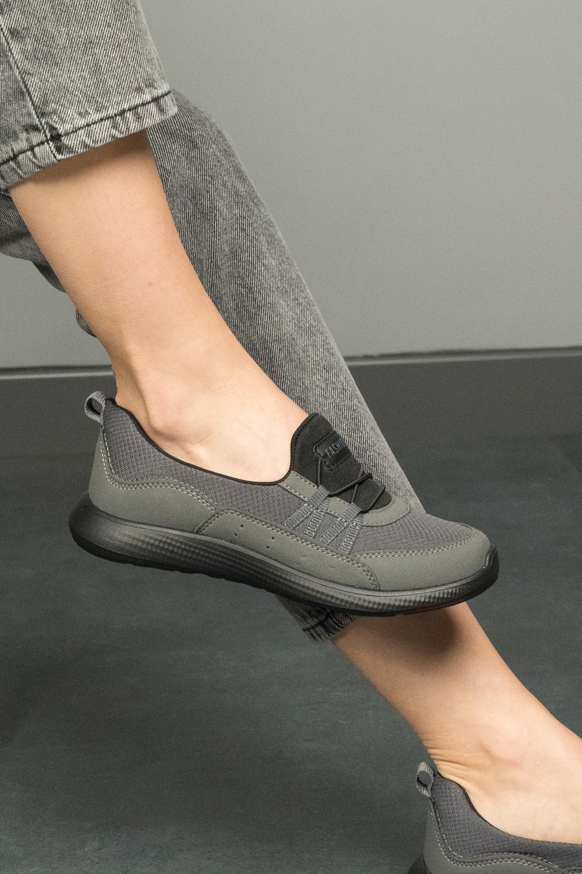 Kadın Spor Sneaker Babet Esnek, Yumuşak, Hafif, Günlük Ayakkabı Füme Siyah - Görsel 3