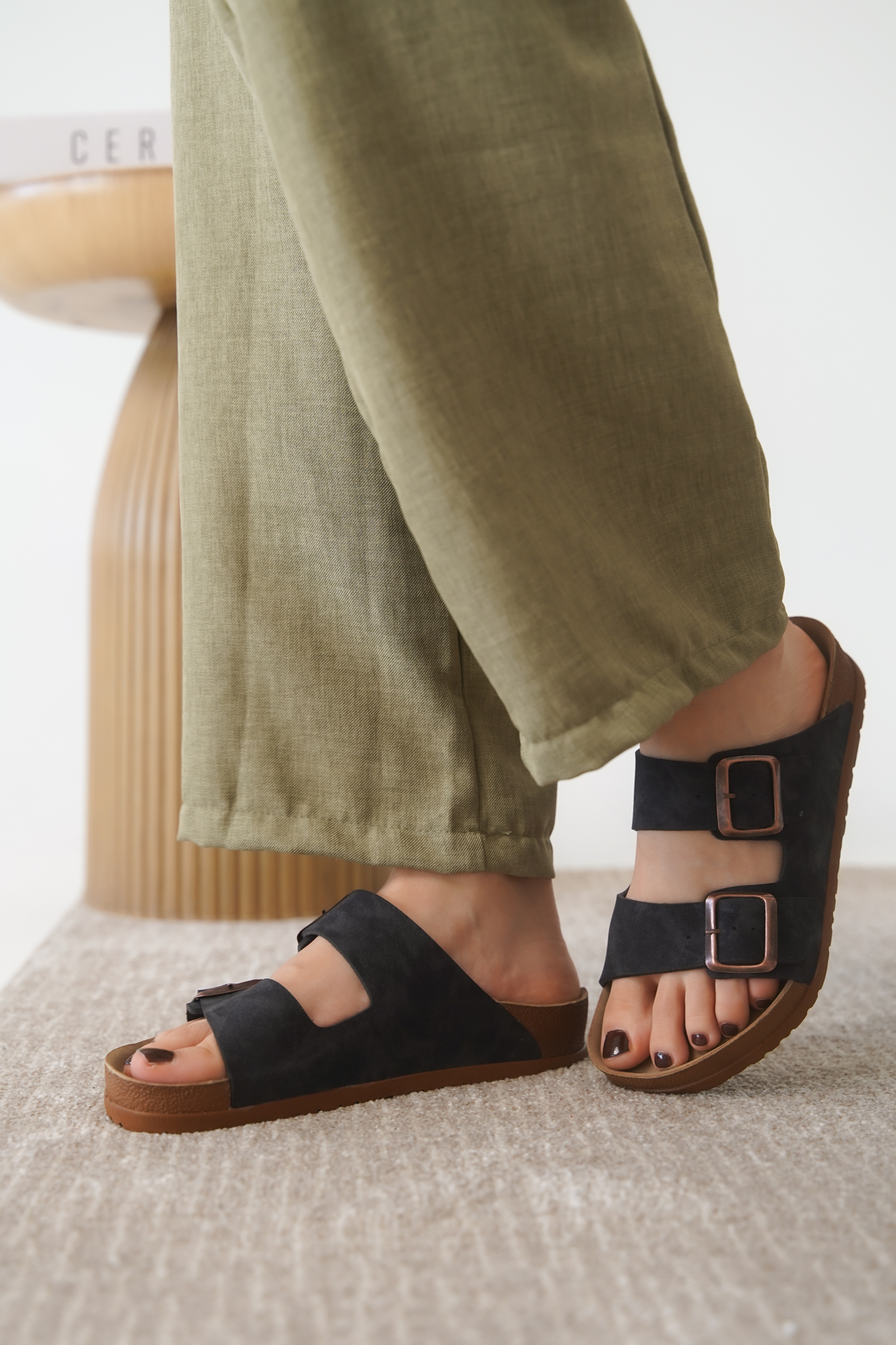 Arizona Günlük Ortopedik Unisex Çift Tokalı Terlik - Görsel 5