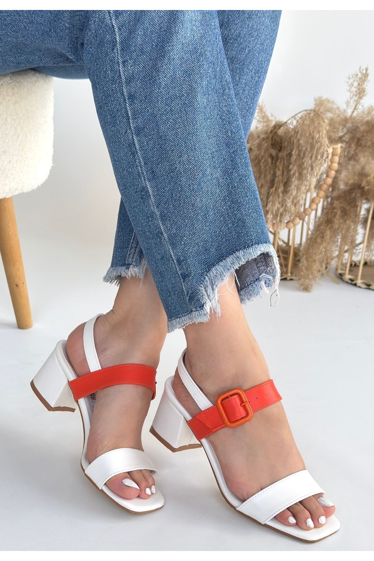Beyaz Turuncu Kadın Topuklu Sandalet - Görsel 2