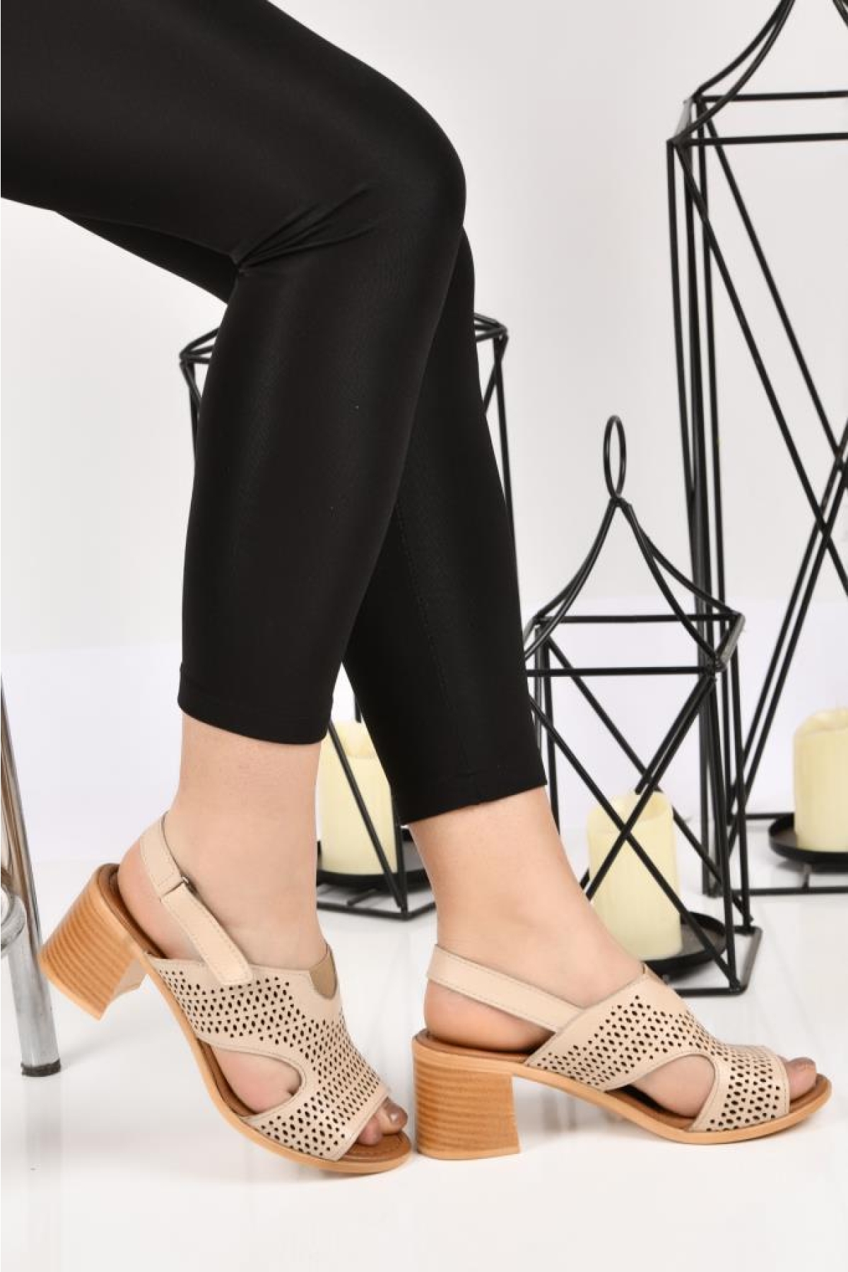 02188 5 Cm Topuklu Kadın Deri Sandalet Ayakkabı - Görsel 2