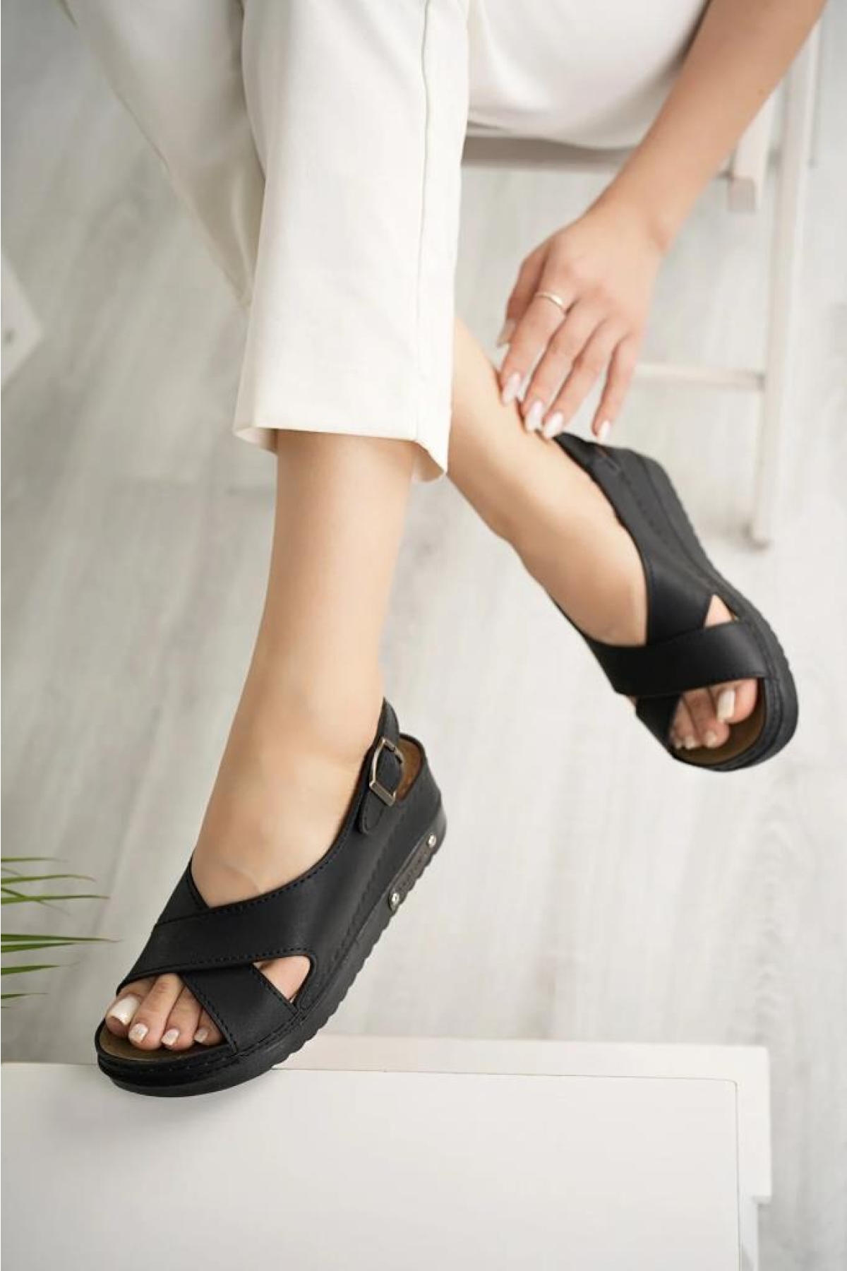 07-915 Orto pedik Kadın Günlük Sandalet - Görsel 4