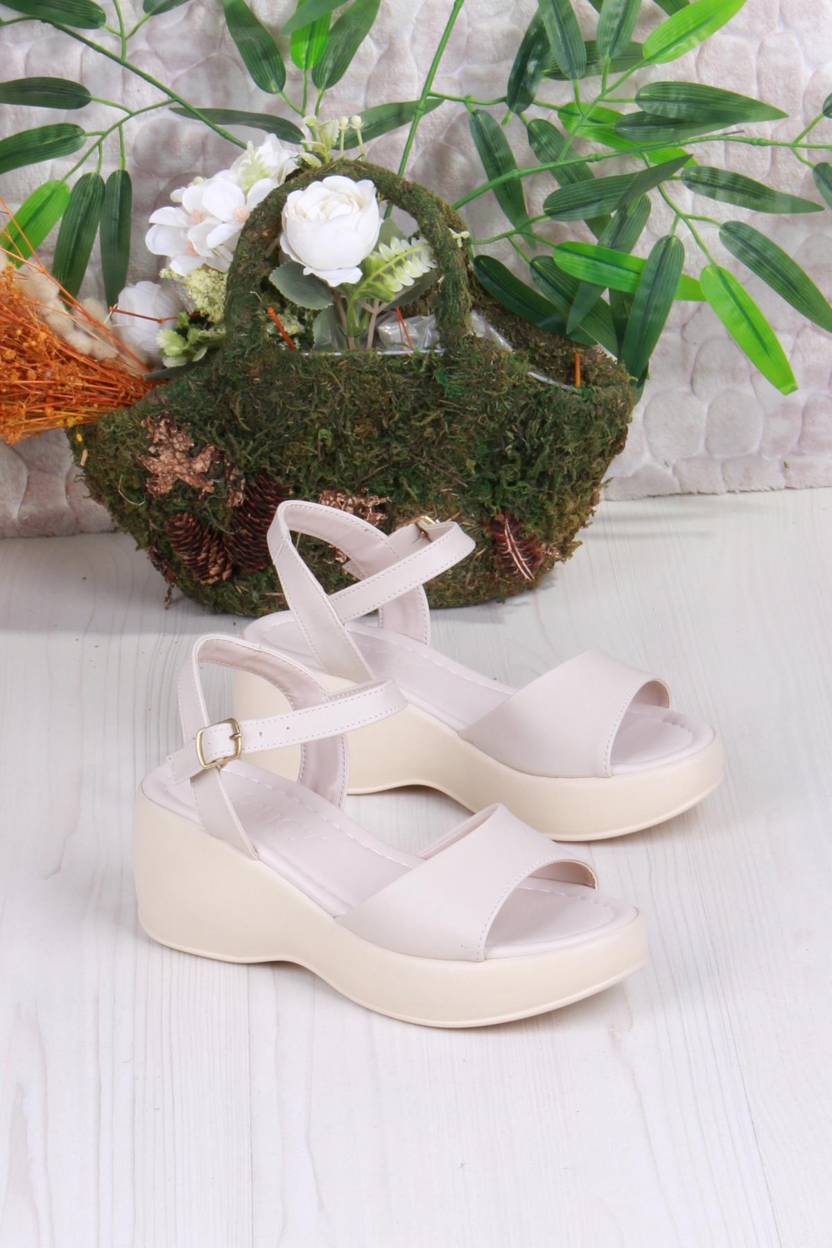 35400 Fancy Anatomik Rahat Toka Detaylı Dolgu Taban Kadın Sandalet - Görsel 4