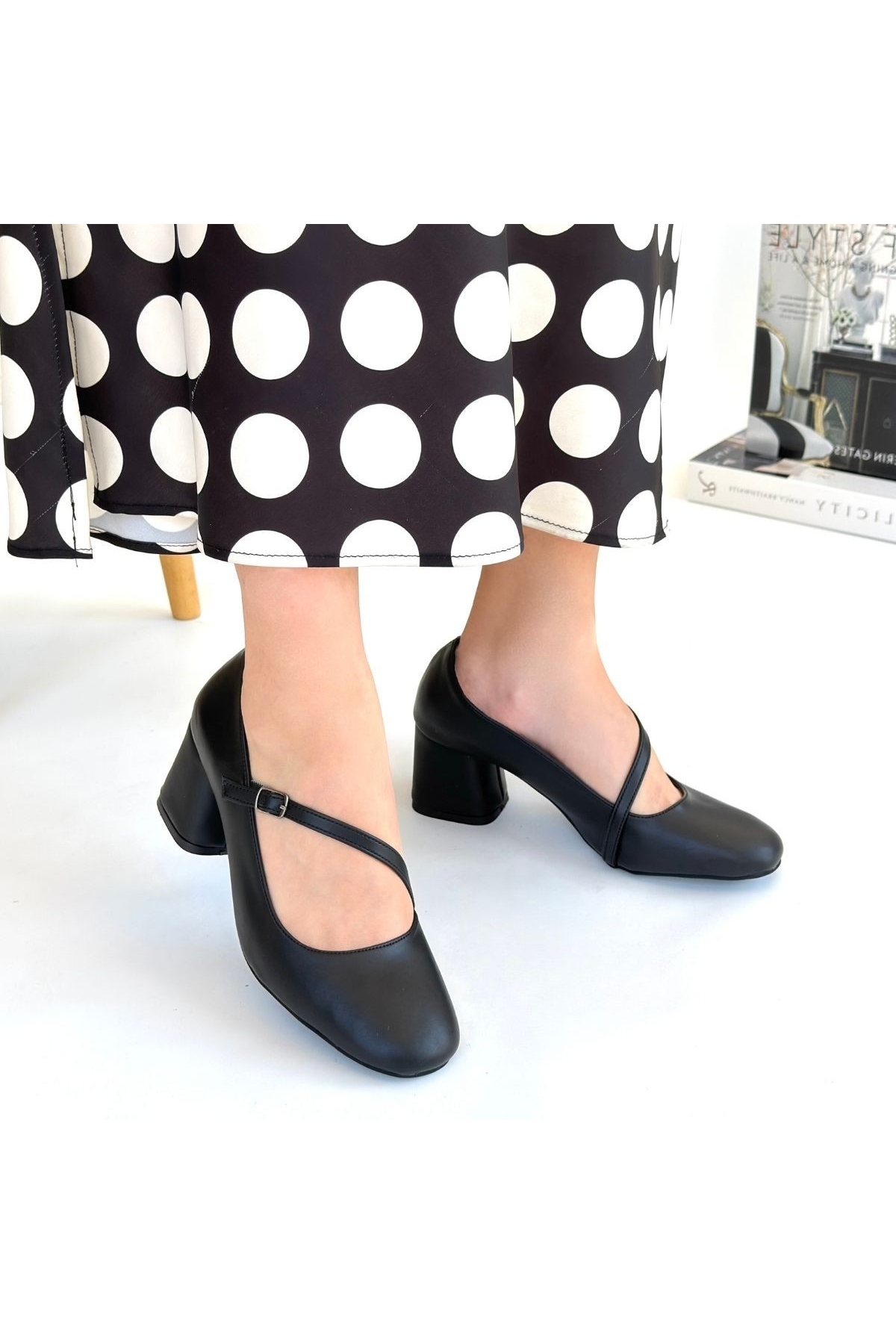 Siyah Kadın Klasik Topuklu Ayakkabı - Görsel 5