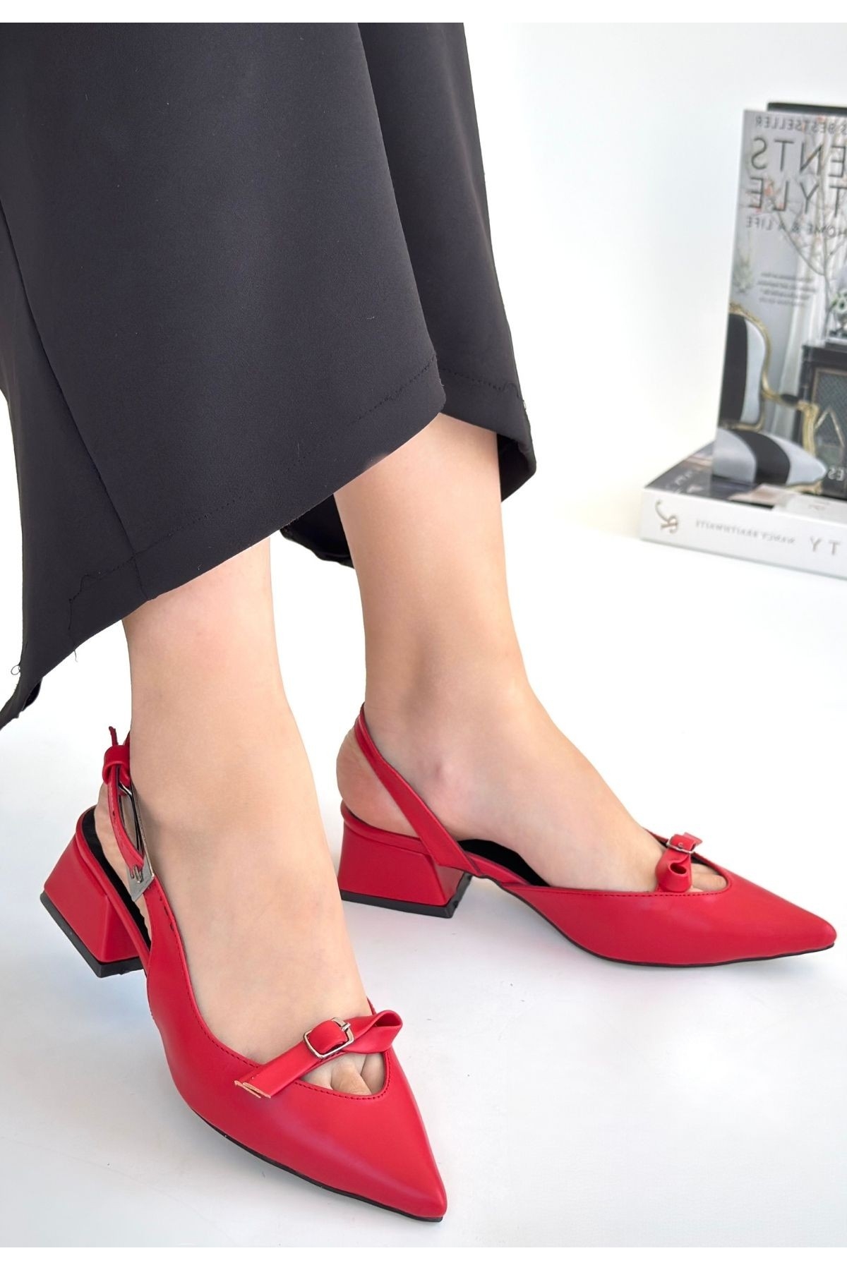 Kırmızı Kadın Klasik Topuklu Ayakkabı - Görsel 2