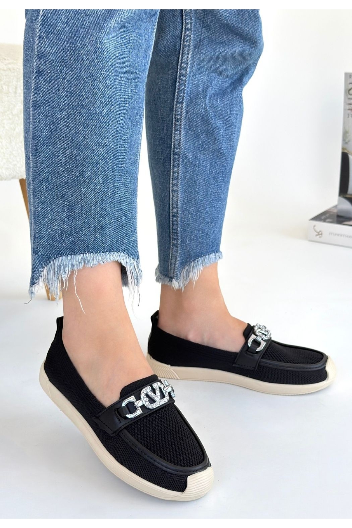 Siyah Triko Kadın Babet - Görsel 3