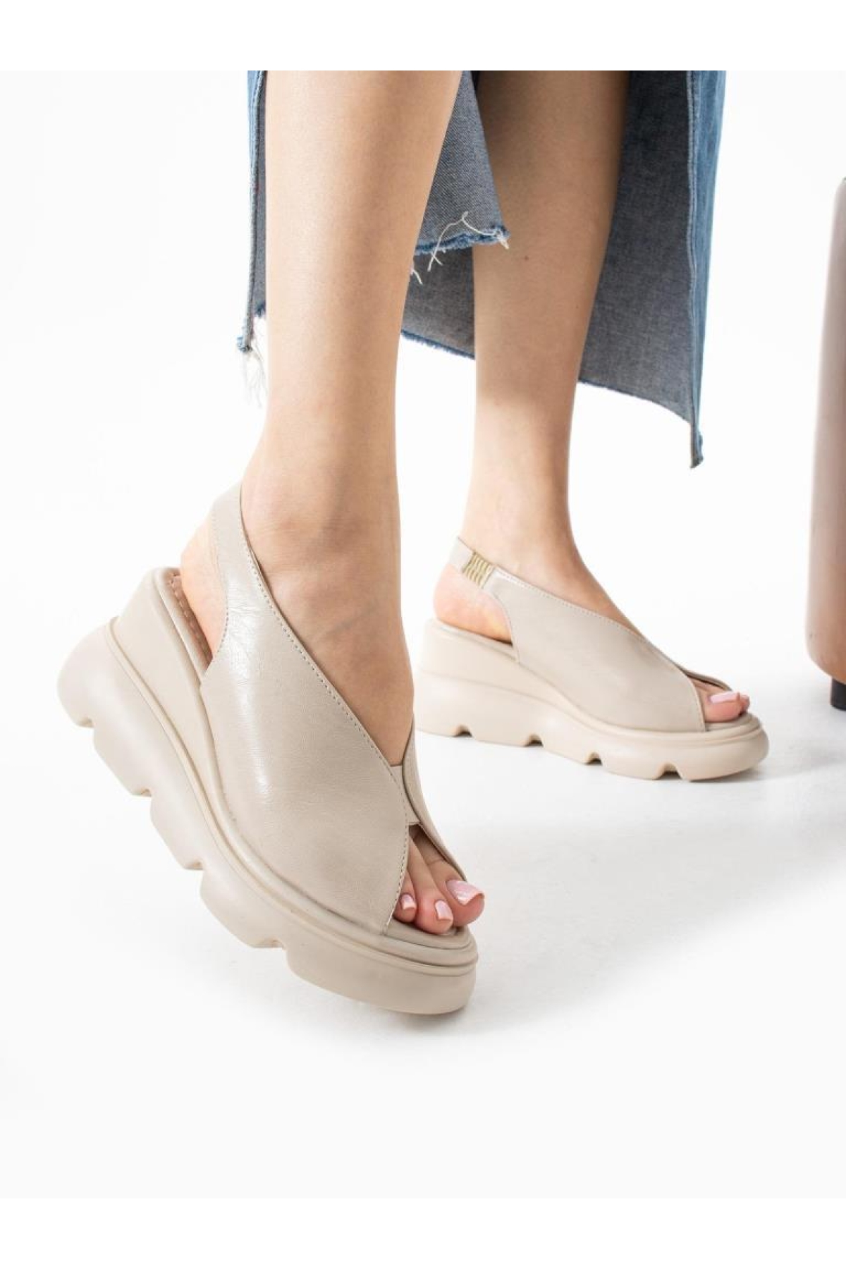 Mnrs 03211 Kadın Günlük Dolgu Topuk Sandalet - Görsel 4
