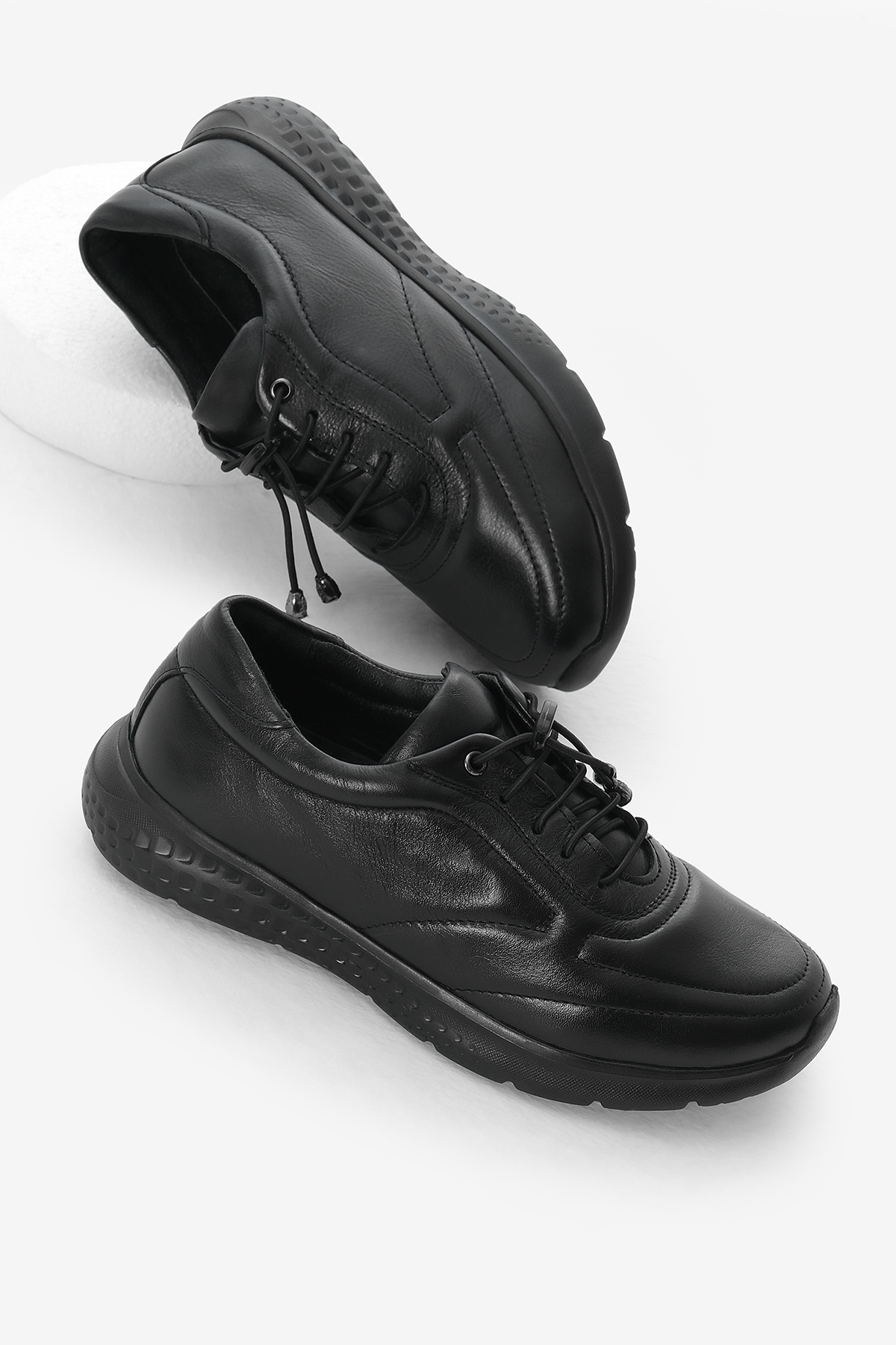 Kadın Siyah Poli Taban Lastik Bağcıklı İçi Dışı Hakiki Deri Günlük Ayakkabı - Görsel 2