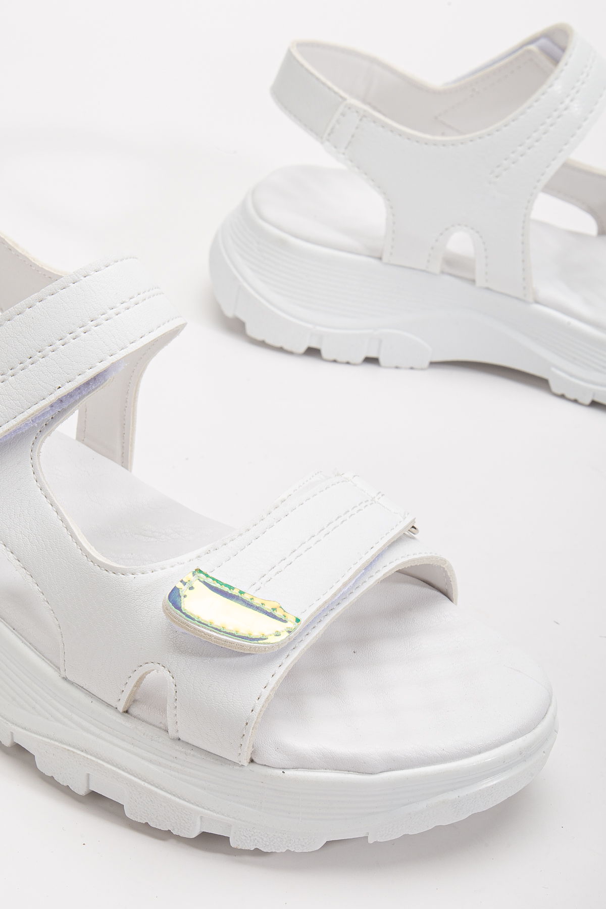 Kadın Beyaz Poli Taban Çift Bantlı Cırtlı Sandalet - Görsel 5